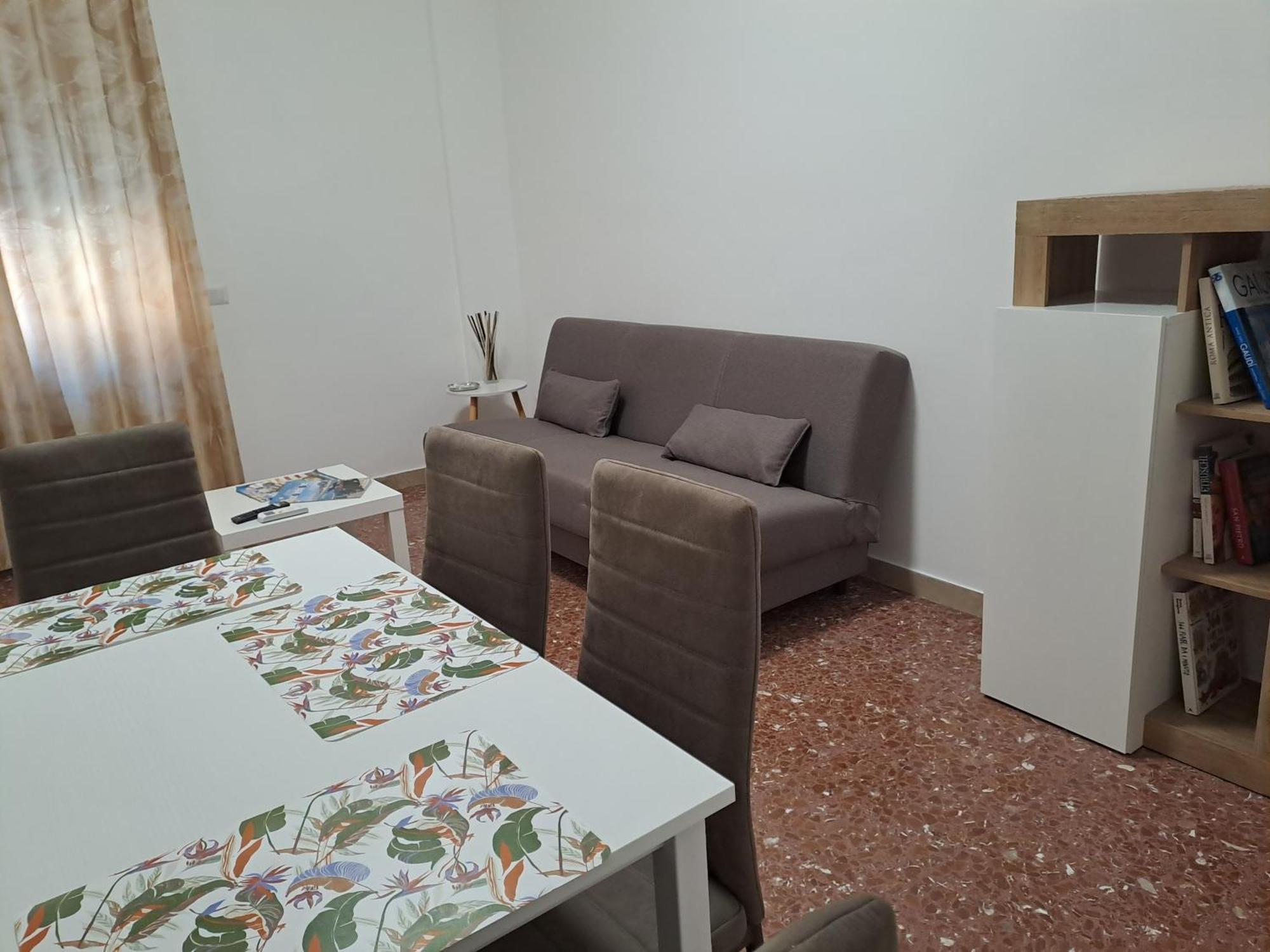 Mauri's - Casamauri - Adiacente Metro C Appartamento *