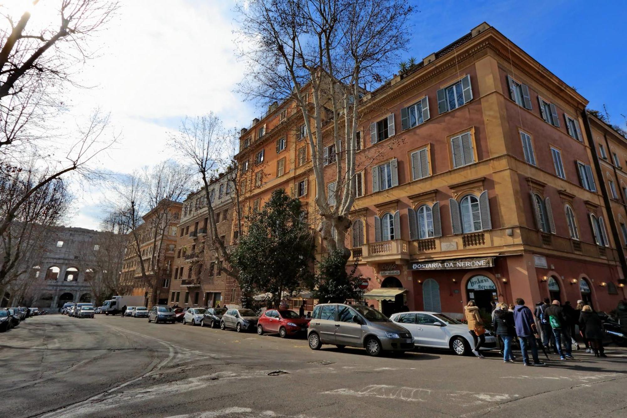 Dolce Casa Colosseo 1 - 2 Apartment Rome