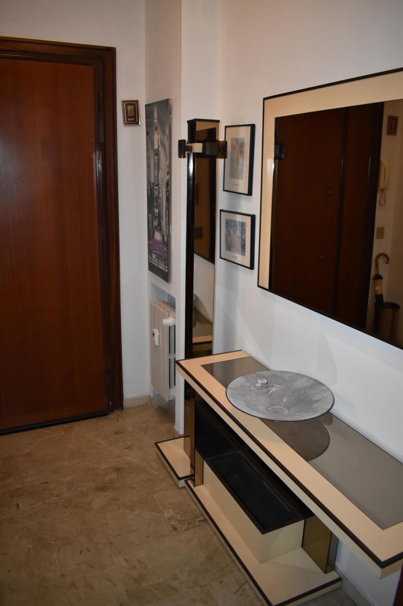 Vacanze Romane Apartment *