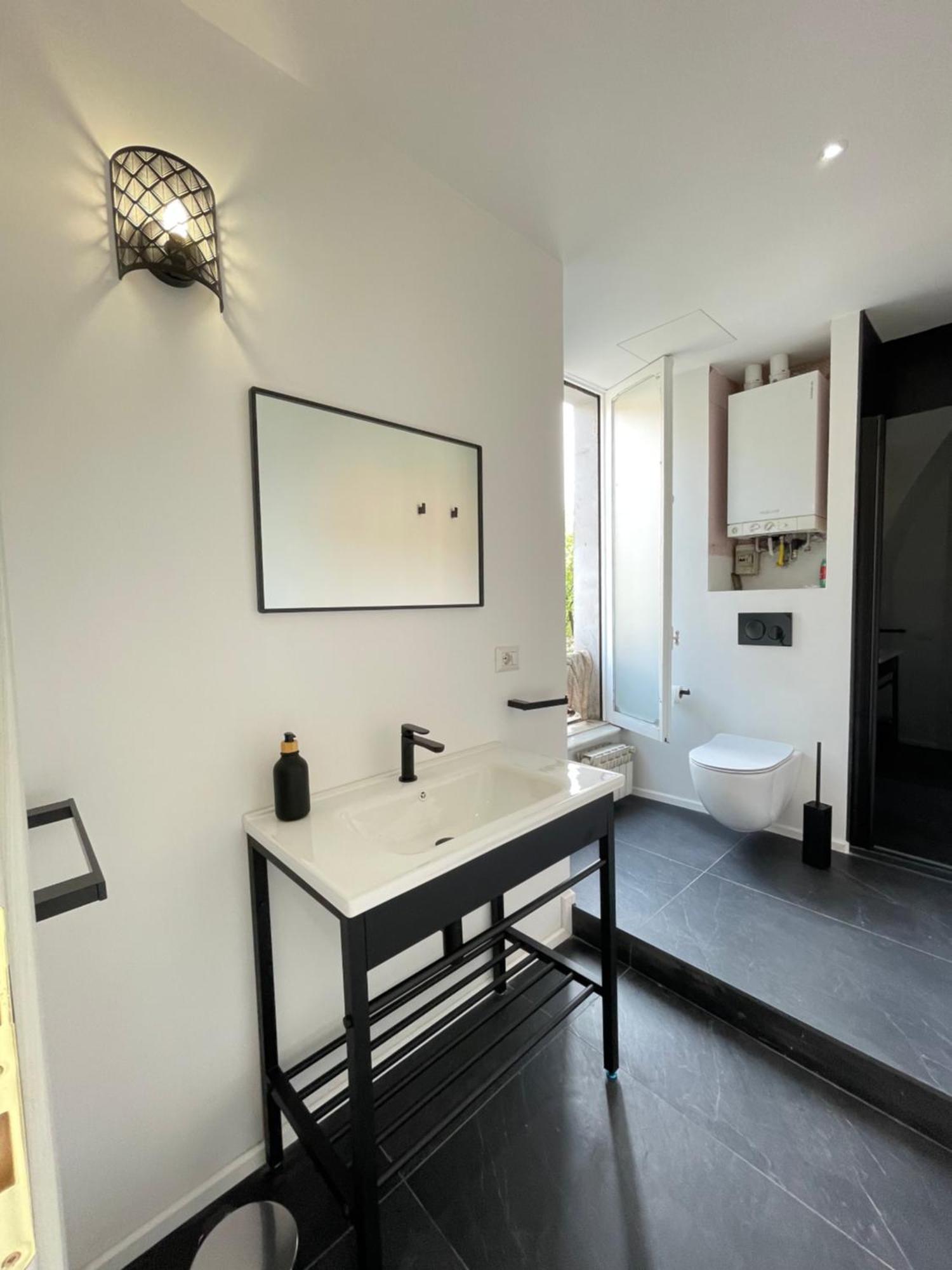 Giulia Mesa Apartment Rome