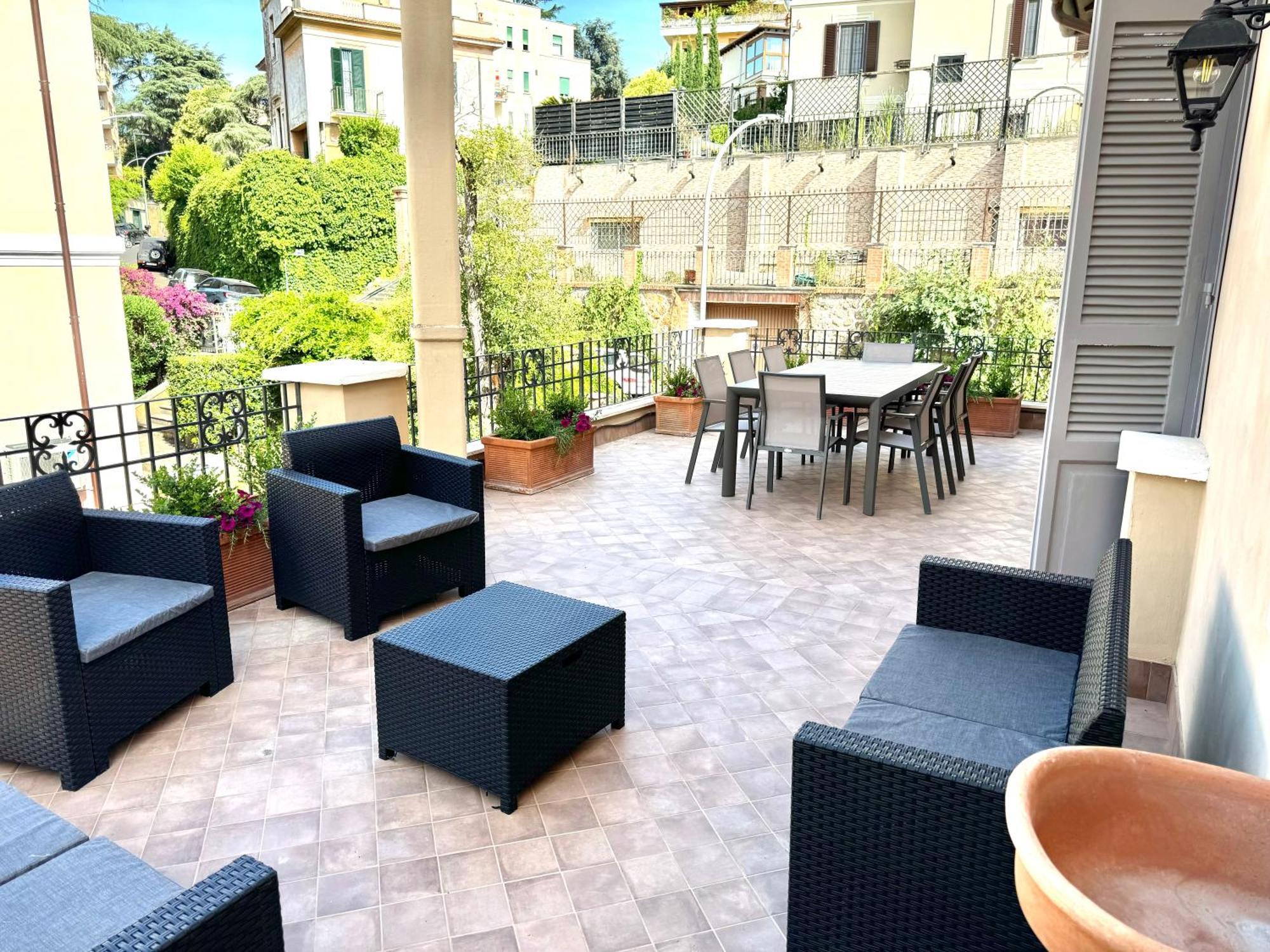 Lina - Sky Earth Liberty - 5 Min From Tube * Rome