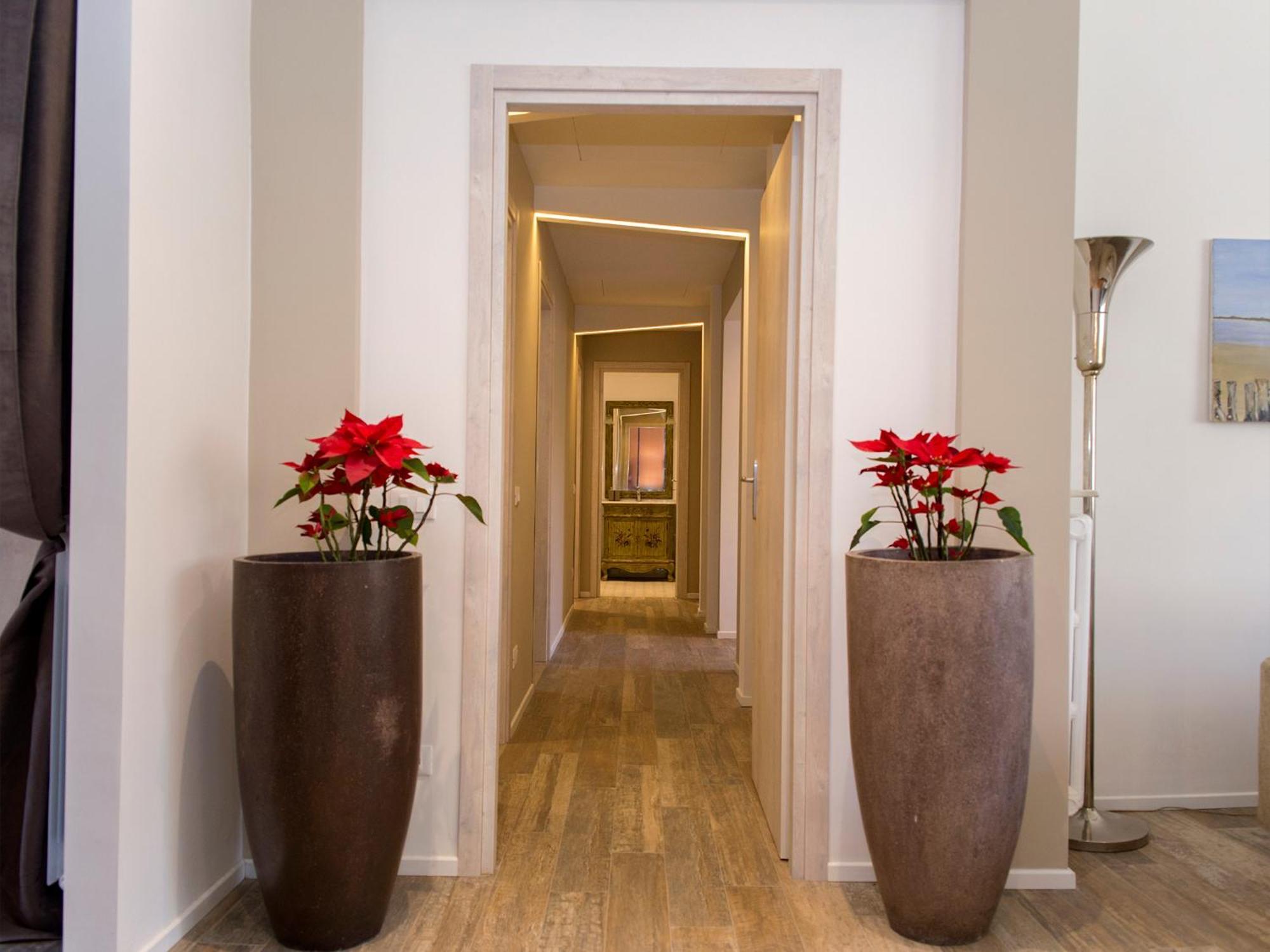 The - Vatican Apartment *