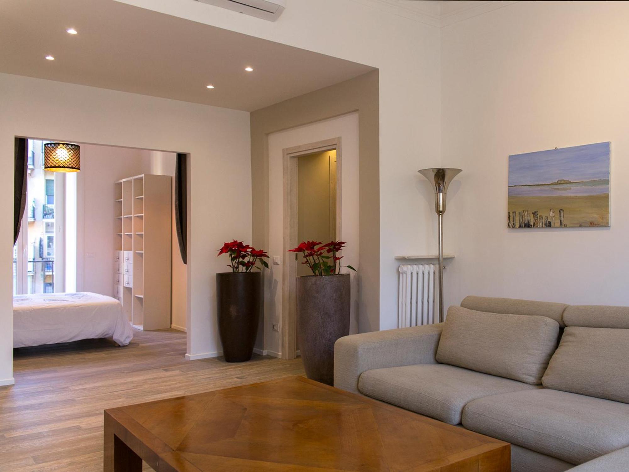 The - Vatican Apartment *