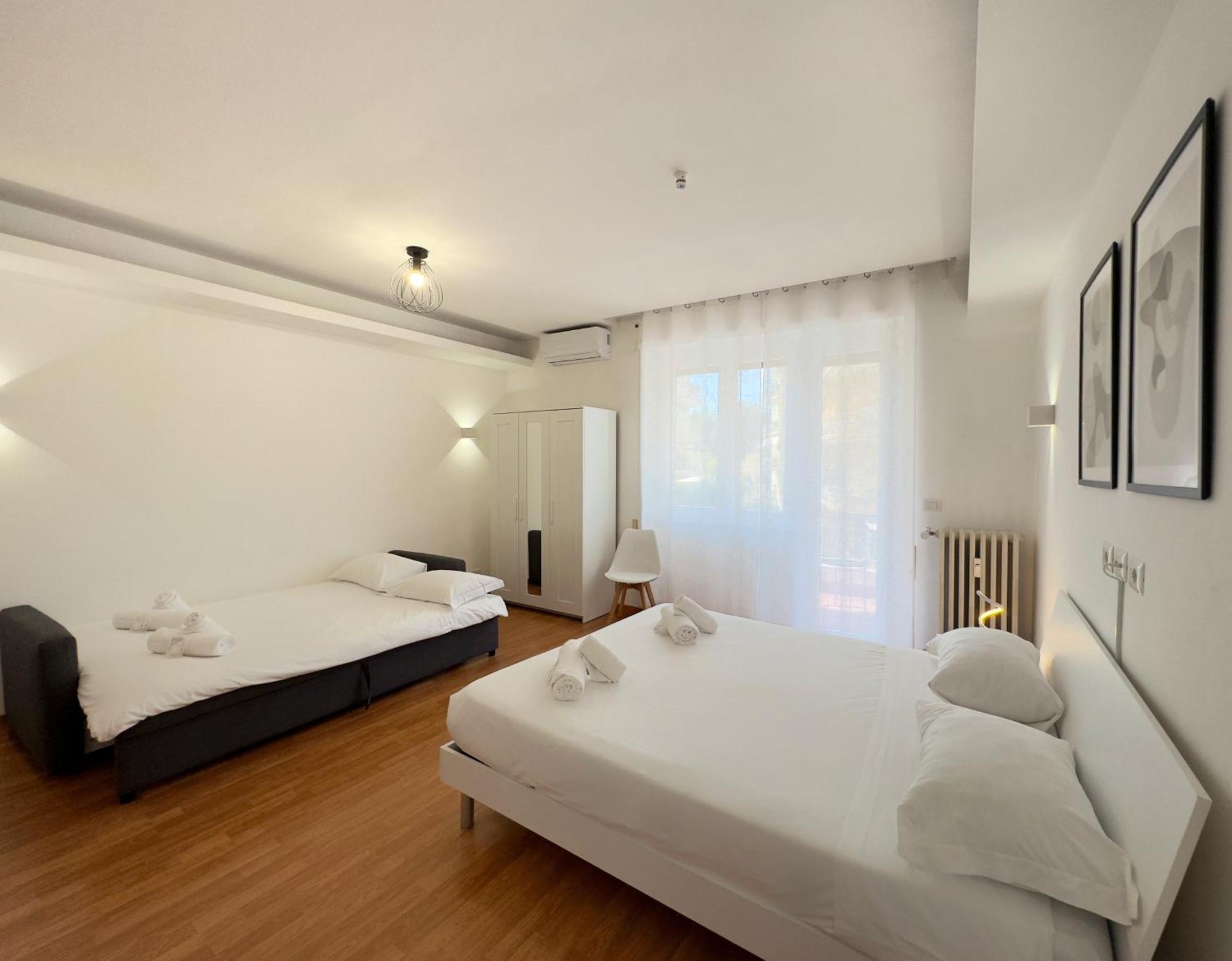 Apartment Casa Relax 120 Mq Con Terrazza E Metro Rome