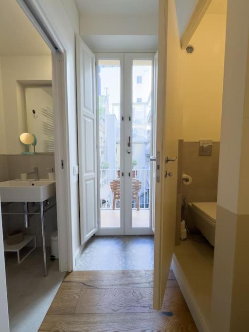 5 Minutes Far From Colosseum Apartment Rome