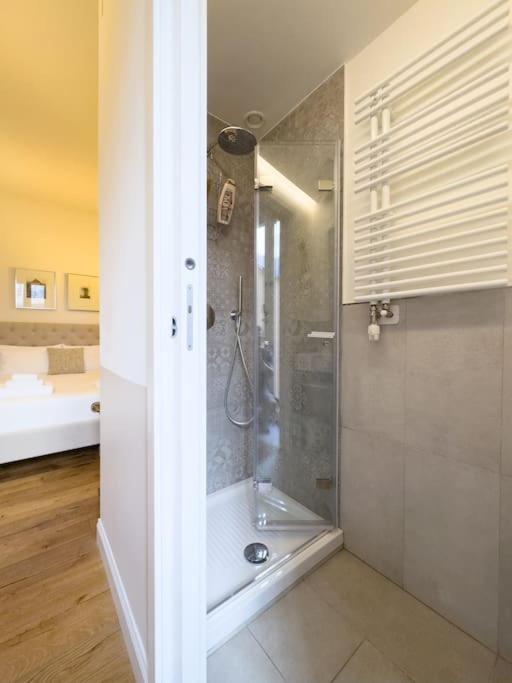 Apartment 5 Minutes Far From Colosseum Rome