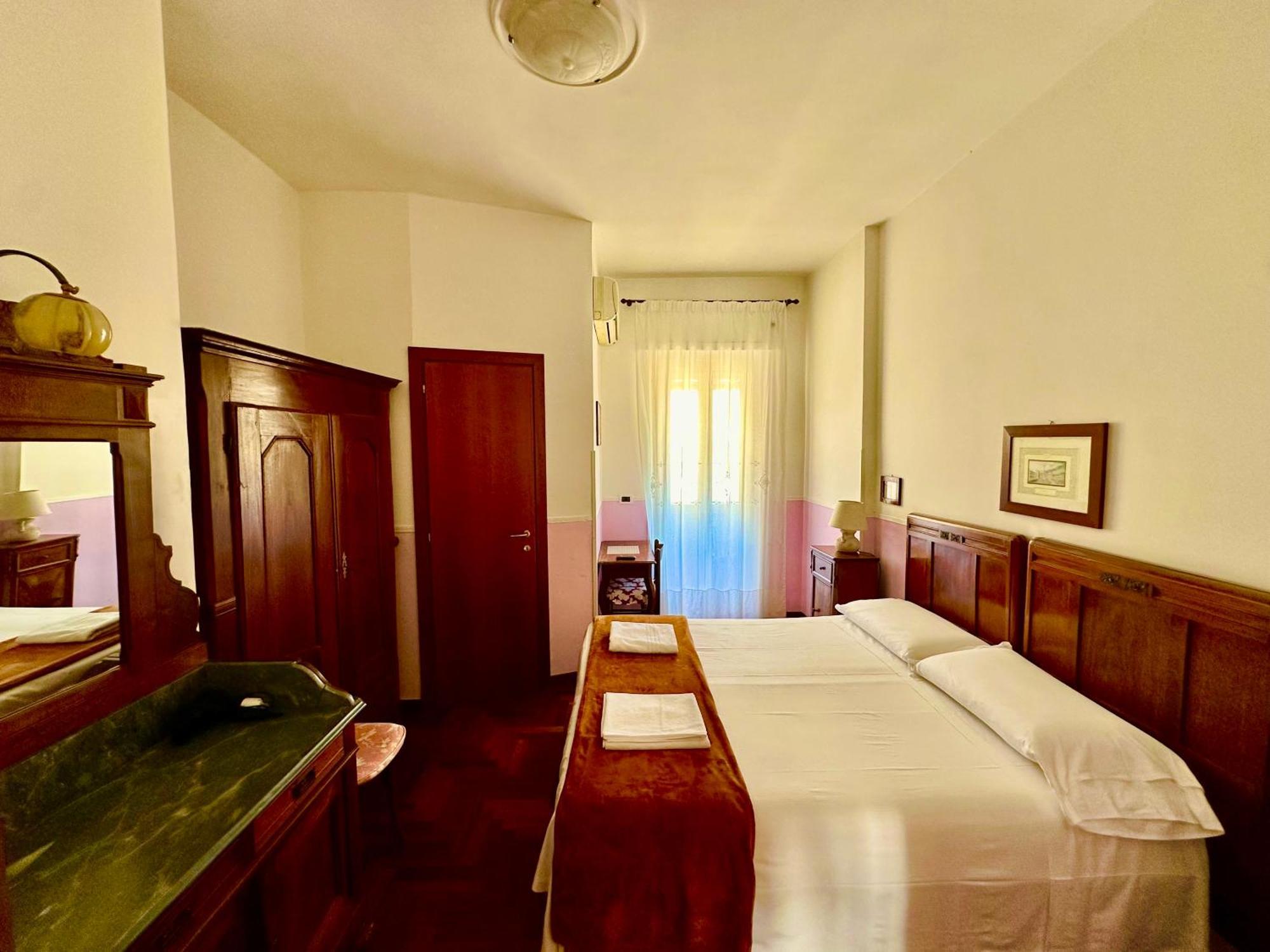 Pardis Guest house Rome