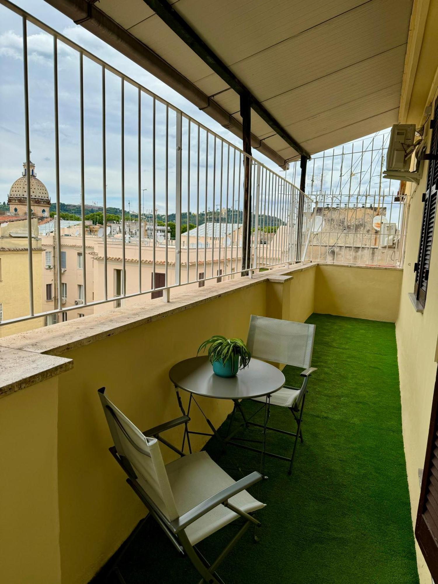 Vatican Roof Luxury Tiffany Terrasse Privee Apartment