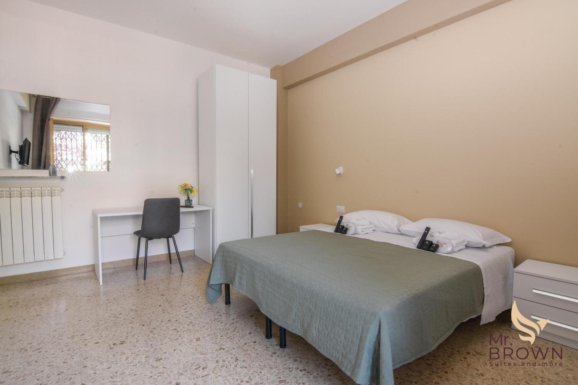 Mrbrown - Pincherle Guest house *