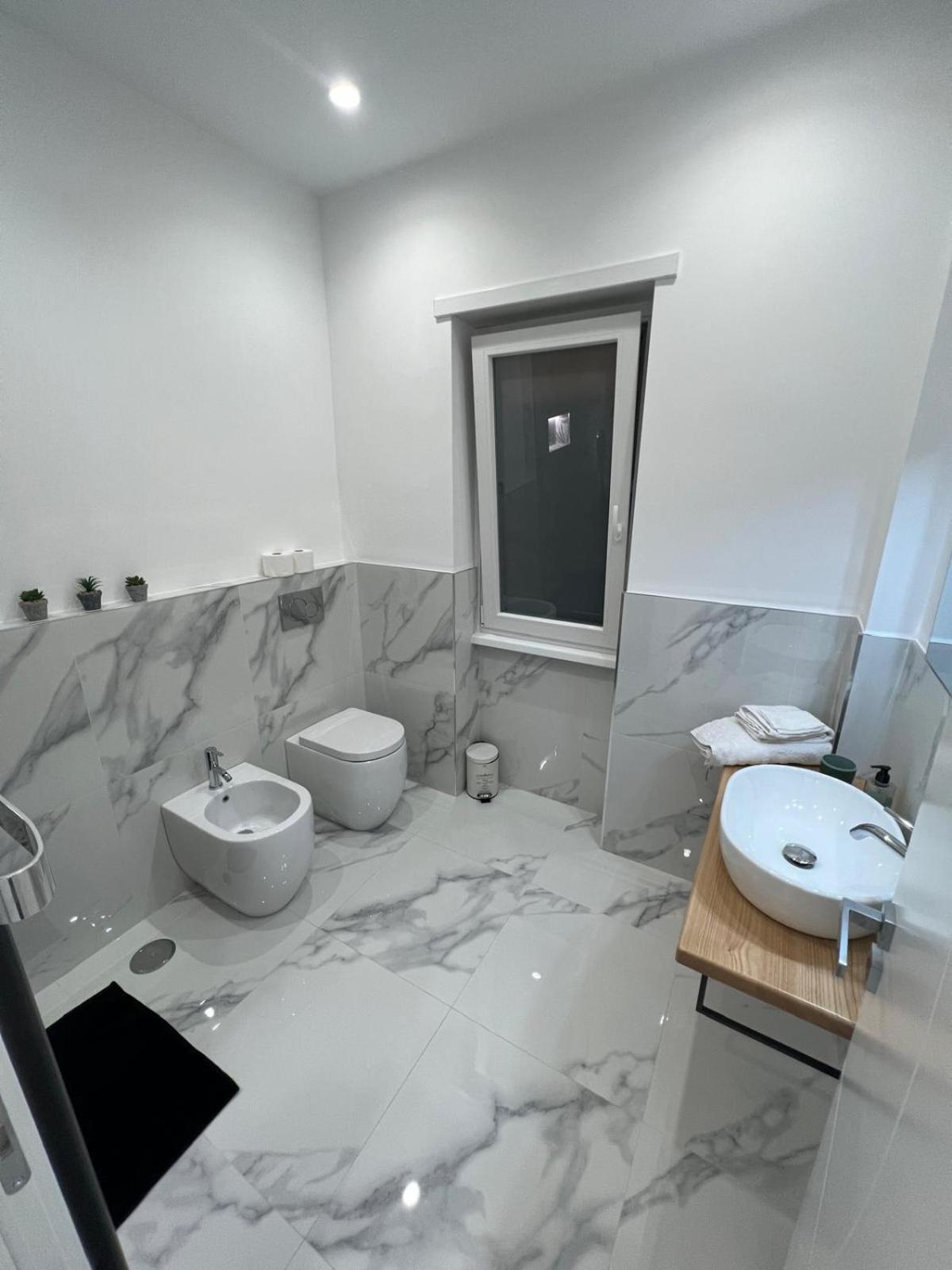 Alba White Guest house *