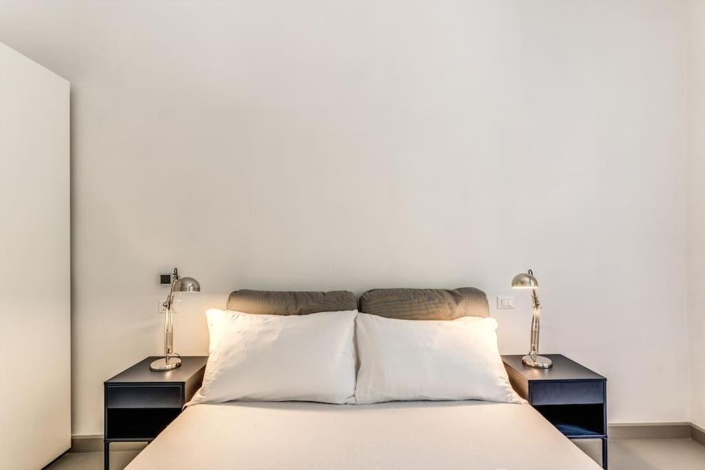 Via Provana San Giovanni 2 Bedroom Apartment Rome