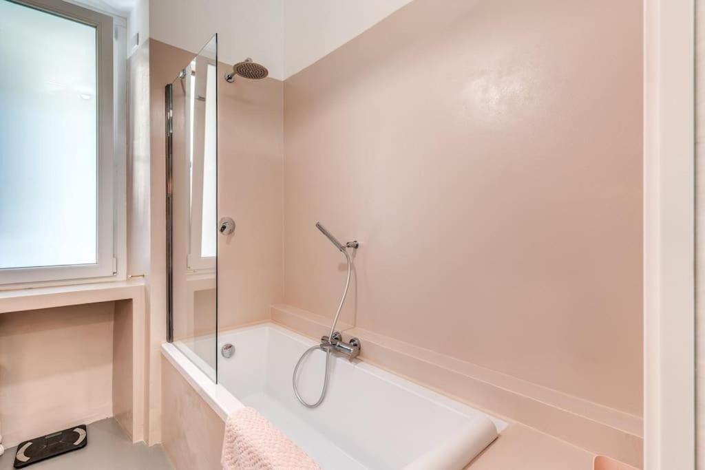 Apartment Via Provana San Giovanni 2 Bedroom Rome