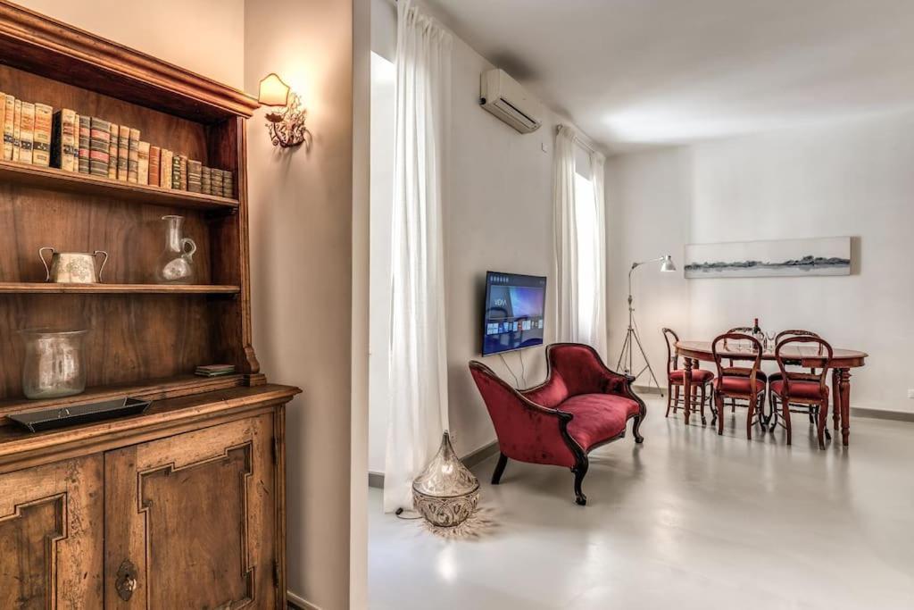 Apartment Via Provana San Giovanni 2 Bedroom Rome