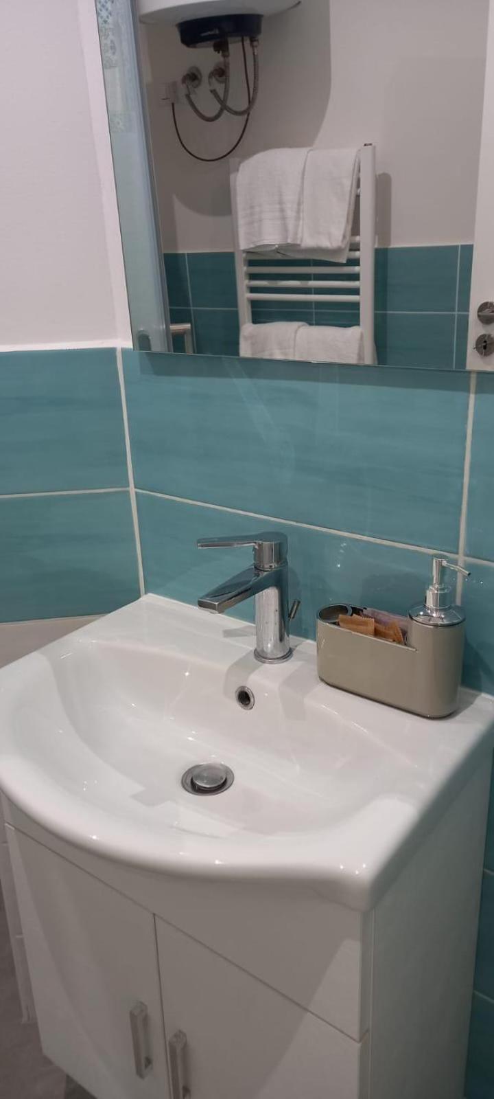 Cozy Enna - Metro Re Di Guest house Rome