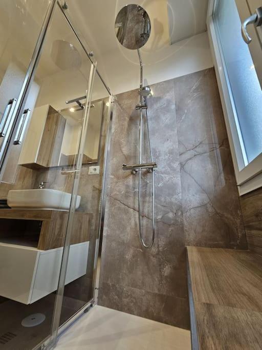 Apartment Re Di Rome