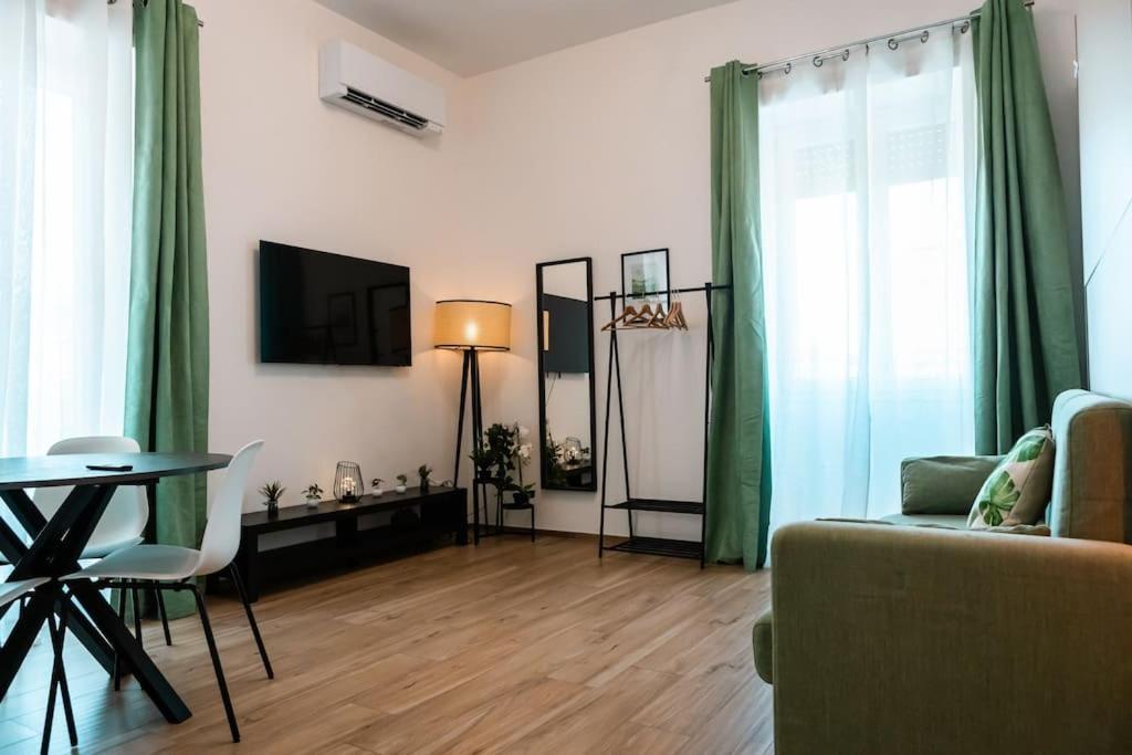 Apartment Re Di Rome
