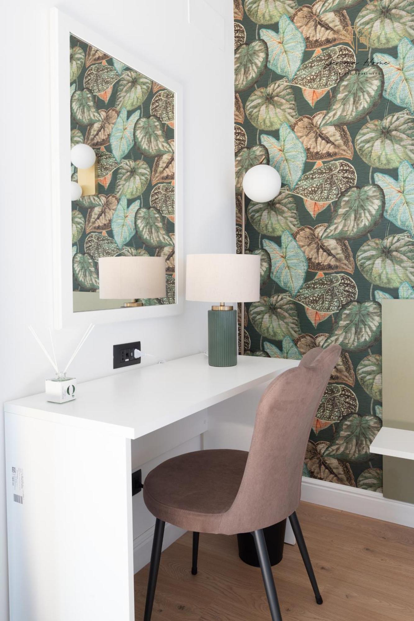 Gemma House - 100mt To Metro Station, 2 En-suite Bathrooms Appartamento