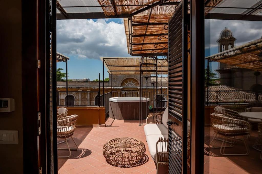 Sky Domus Historic Center Penthouse With Jacuzzi Apartment Rome