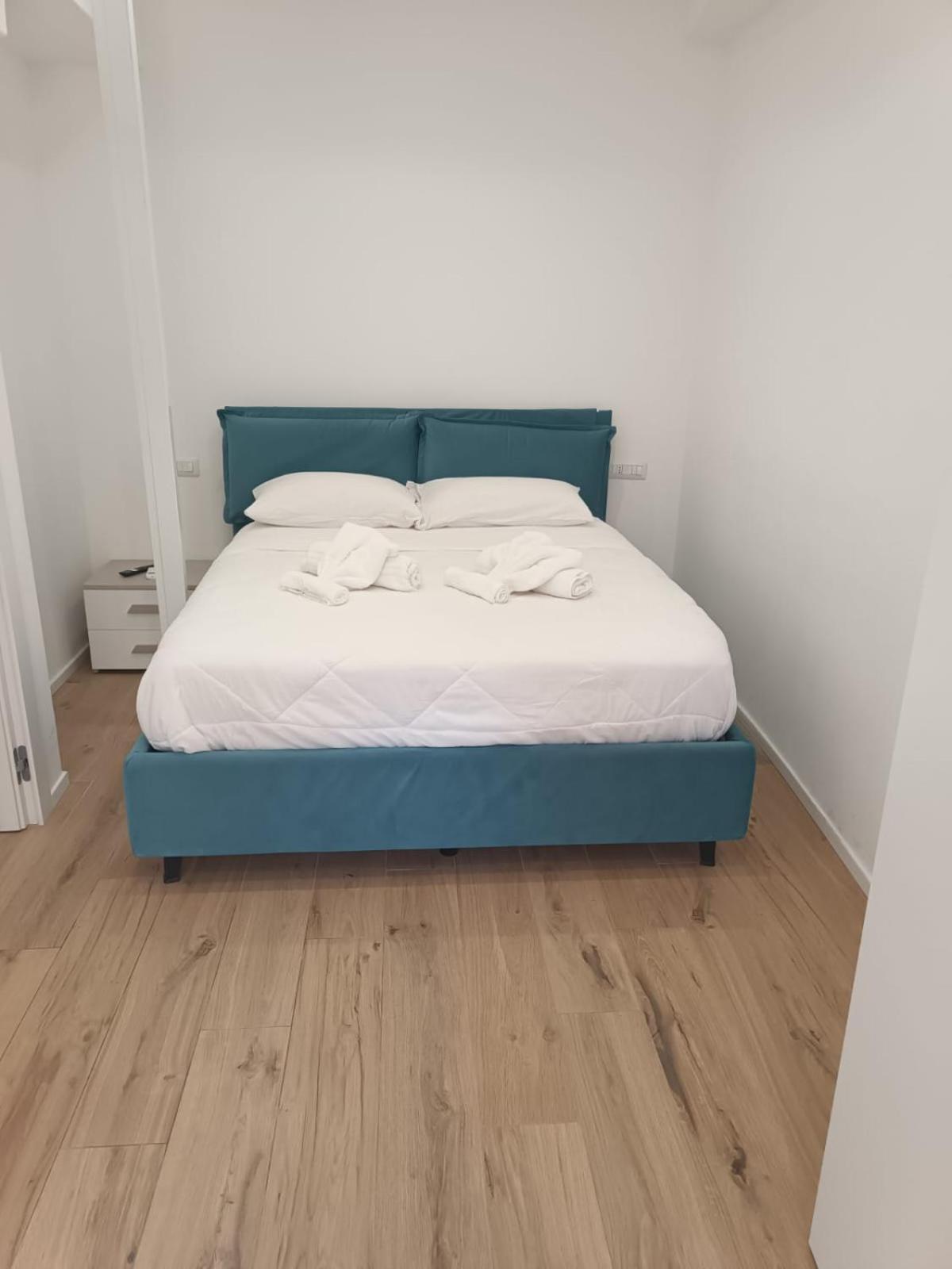 Appartamento Pm 34 Viale Imperatore Guest House - 50 Mt From Metro San Paolo