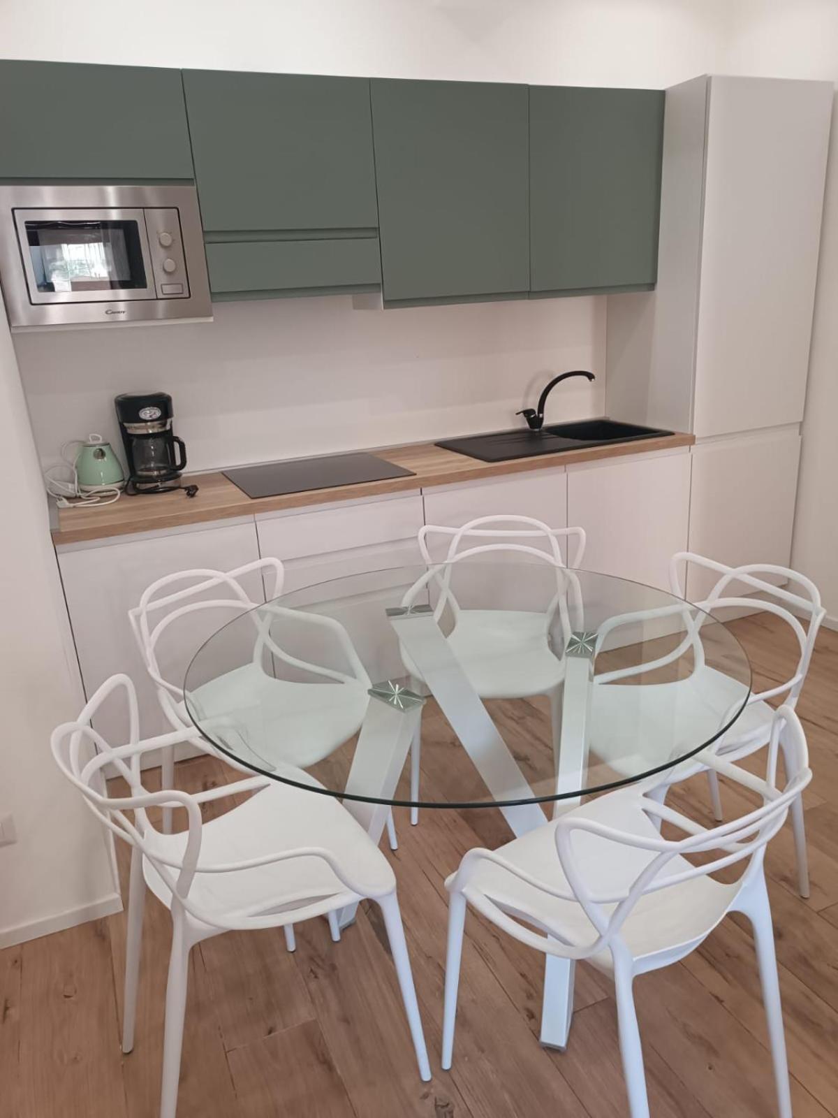 Appartamento Pm 34 Viale Imperatore Guest House - 50 Mt From Metro San Paolo *