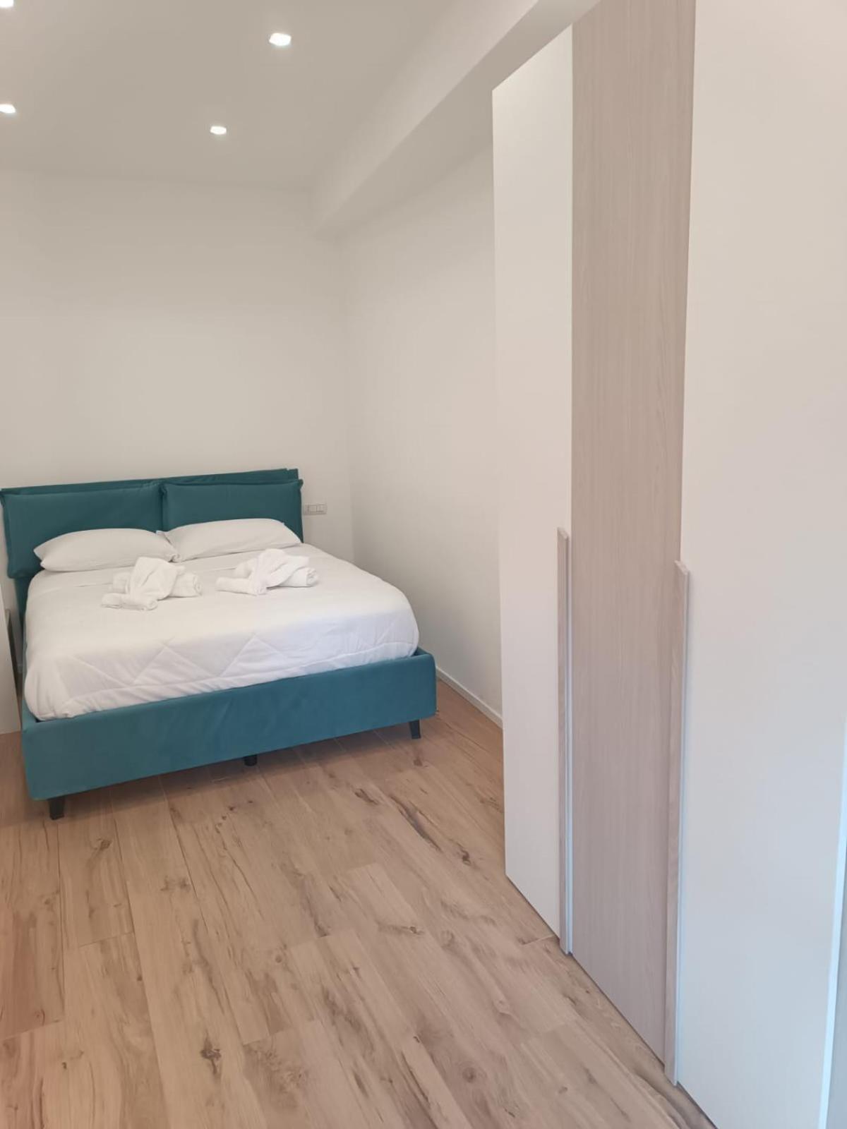 Appartamento Pm 34 Viale Imperatore Guest House - 50 Mt From Metro San Paolo Roma