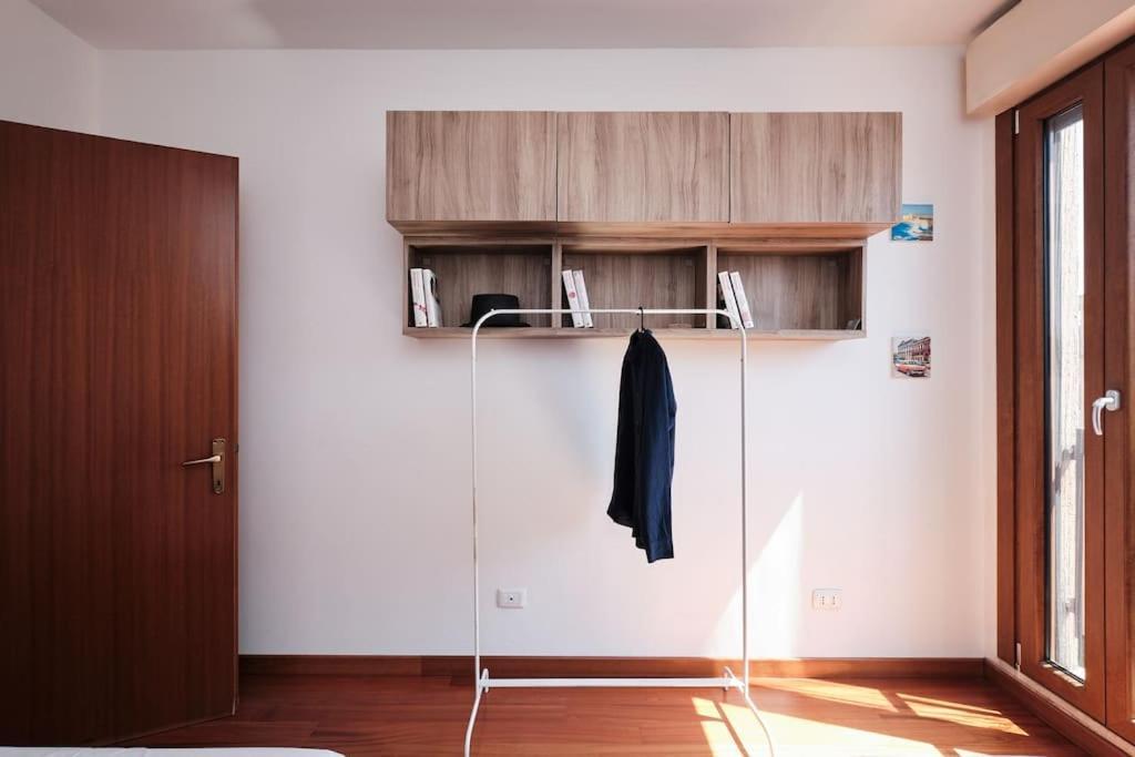 Porta Di Roma, Moderno Luminoso Con Wi-fi E Ac Appartamento *