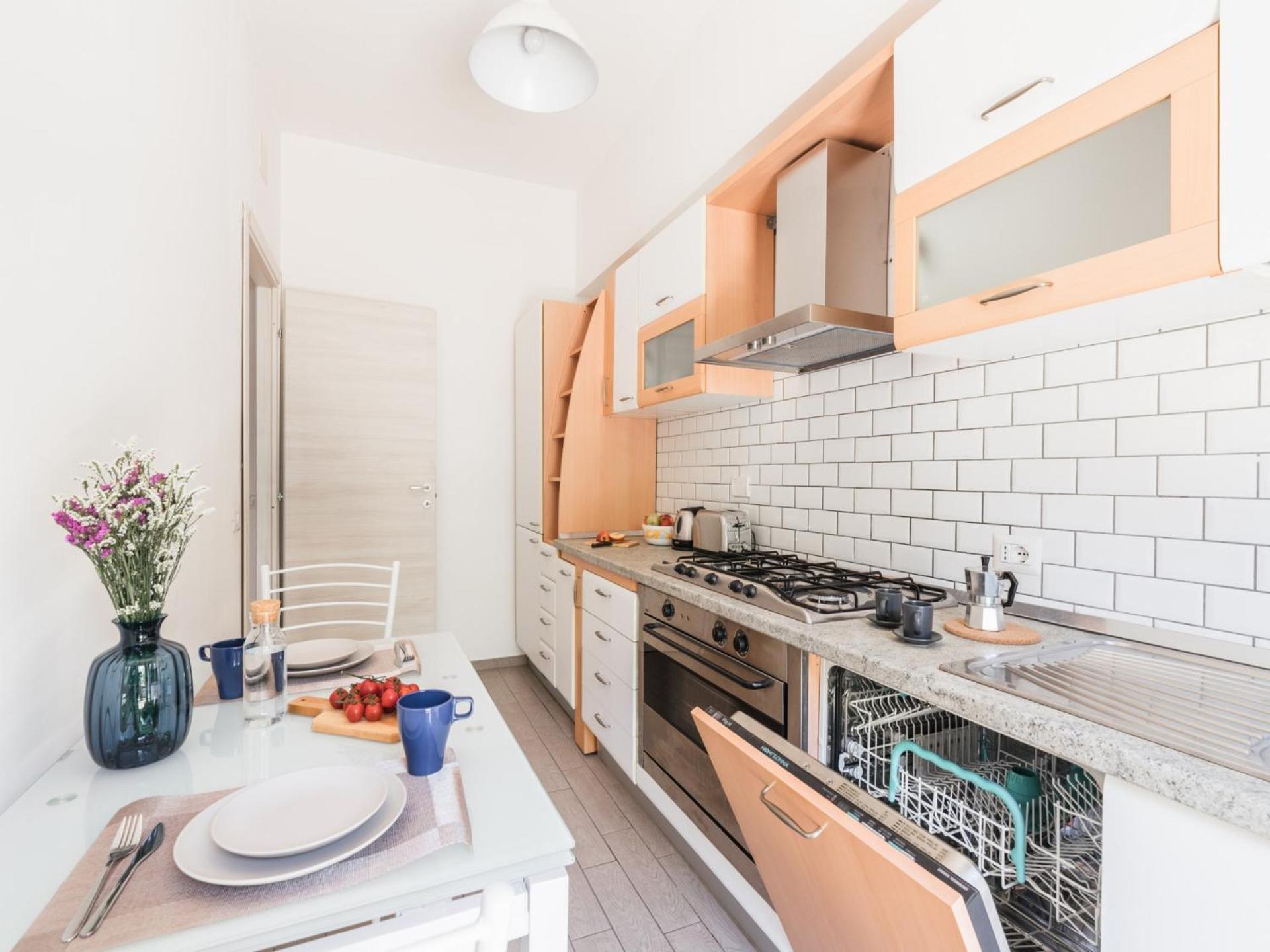 Apartment The Rent - Spacious Flat A Stone's Throw From The Vatican Rome