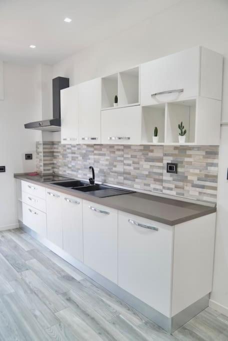 Ottavia Station Apartment *