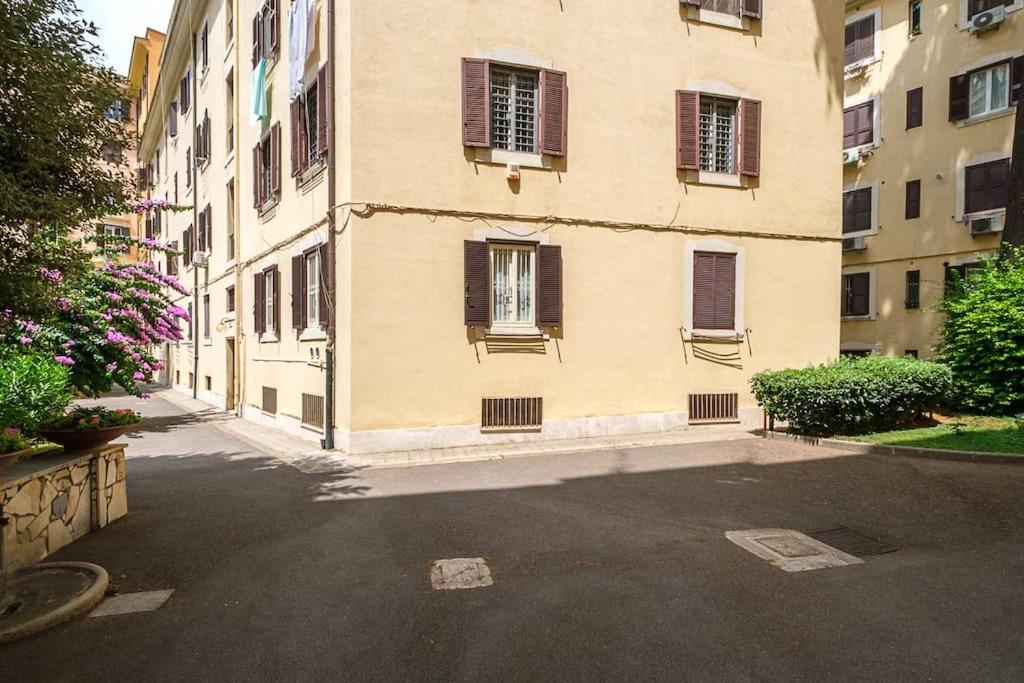 Apartment Ht La Spezia Bilo Rome