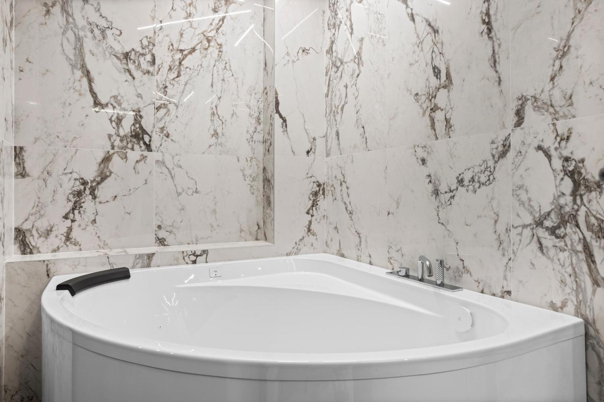 Elysium Design Vatican Apartment *