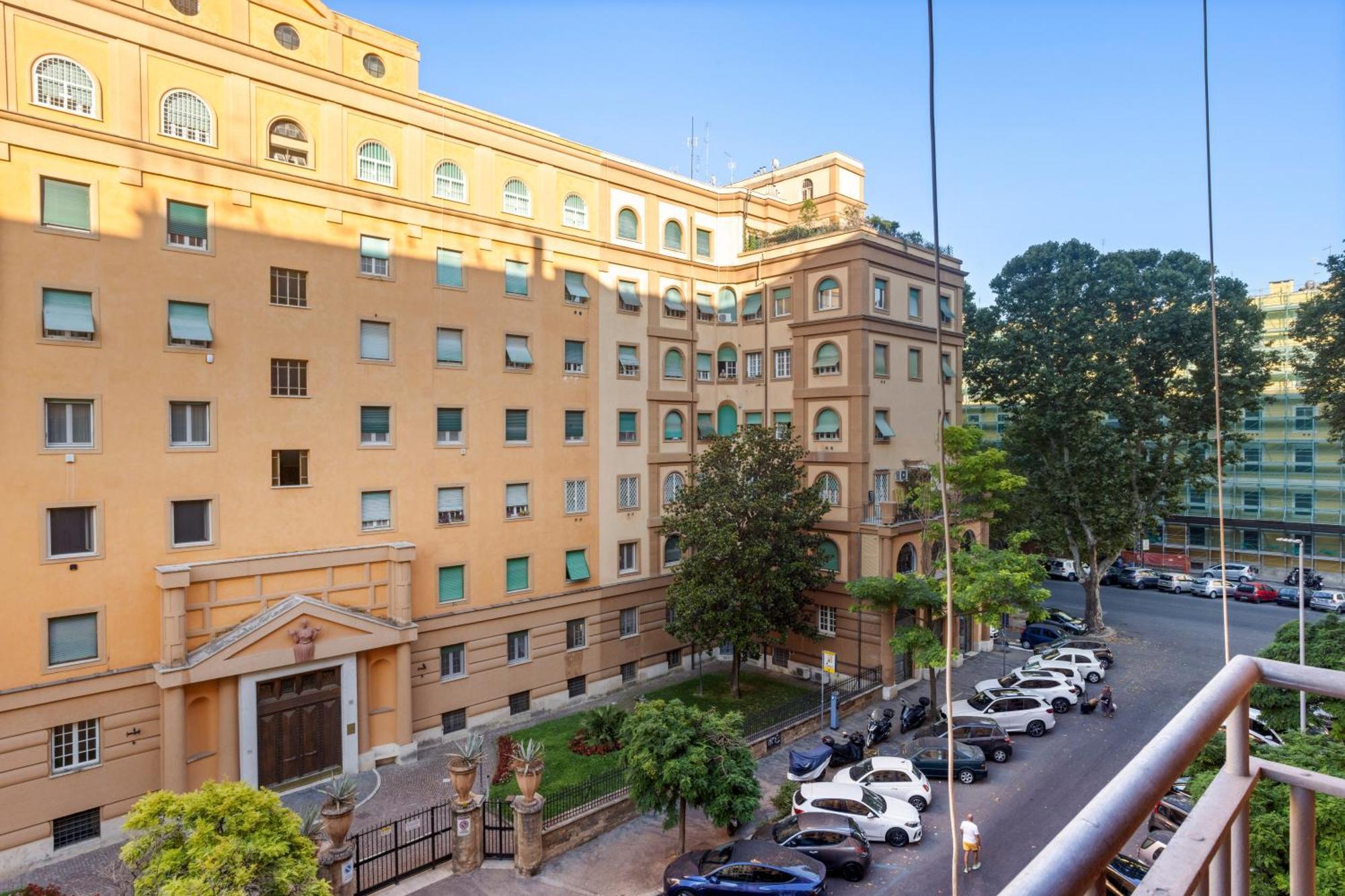 Apartment Elysium Design Vatican Rome
