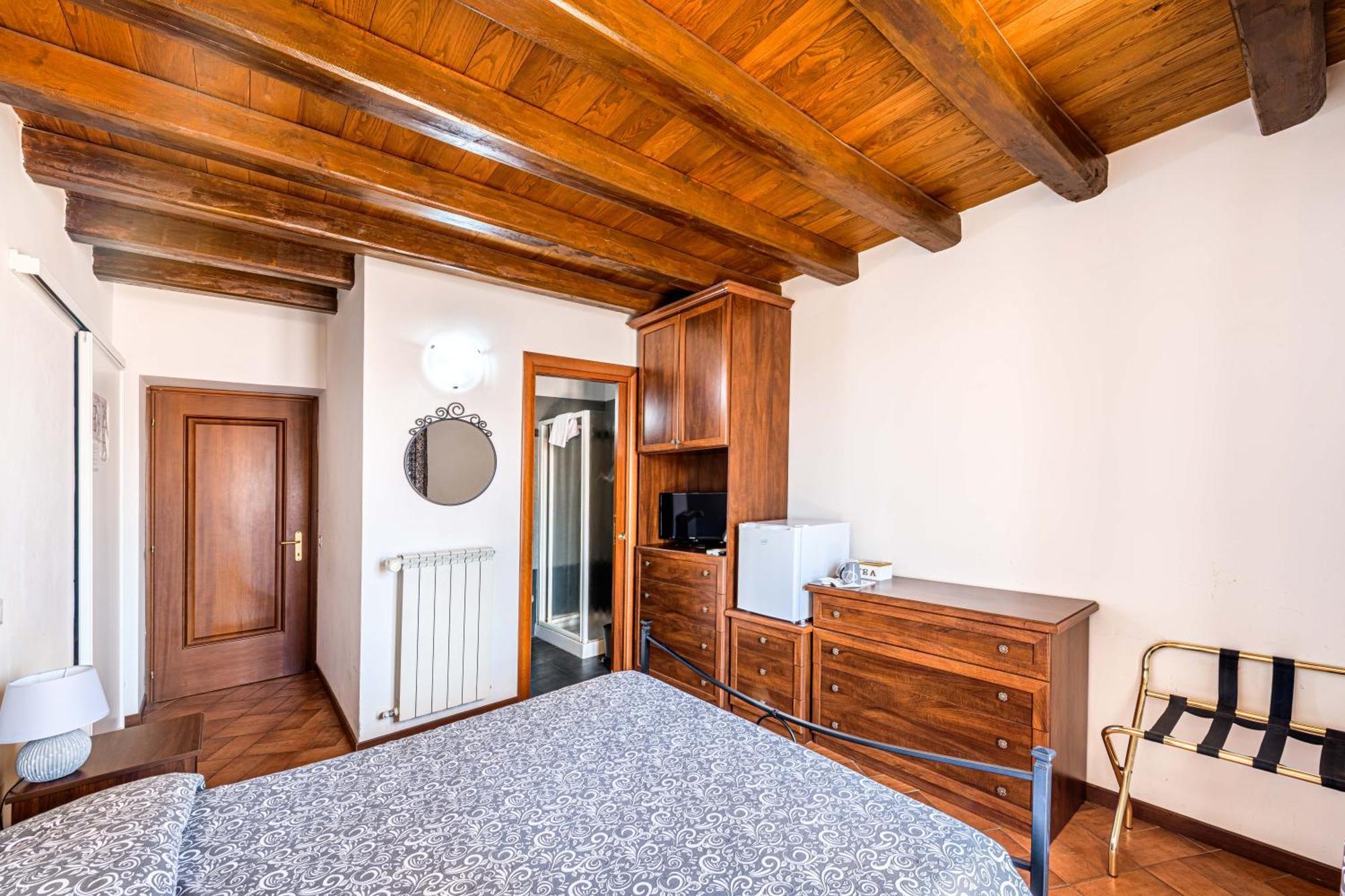 Bb Il Re Reginella 3* Rome