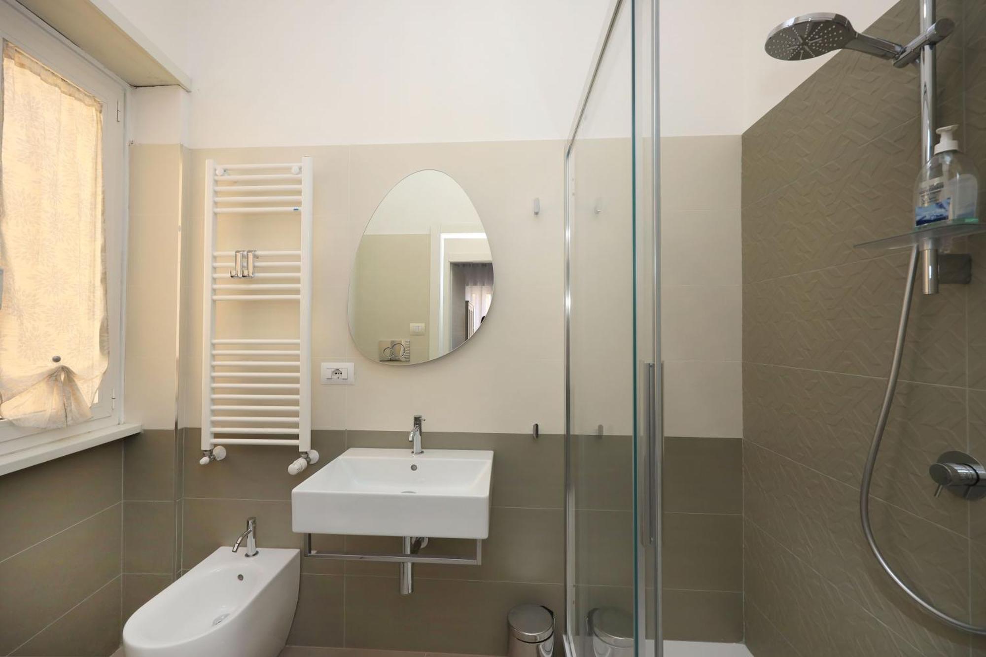 Apartment Basilica San Paolo Nuvola Eur Modern *