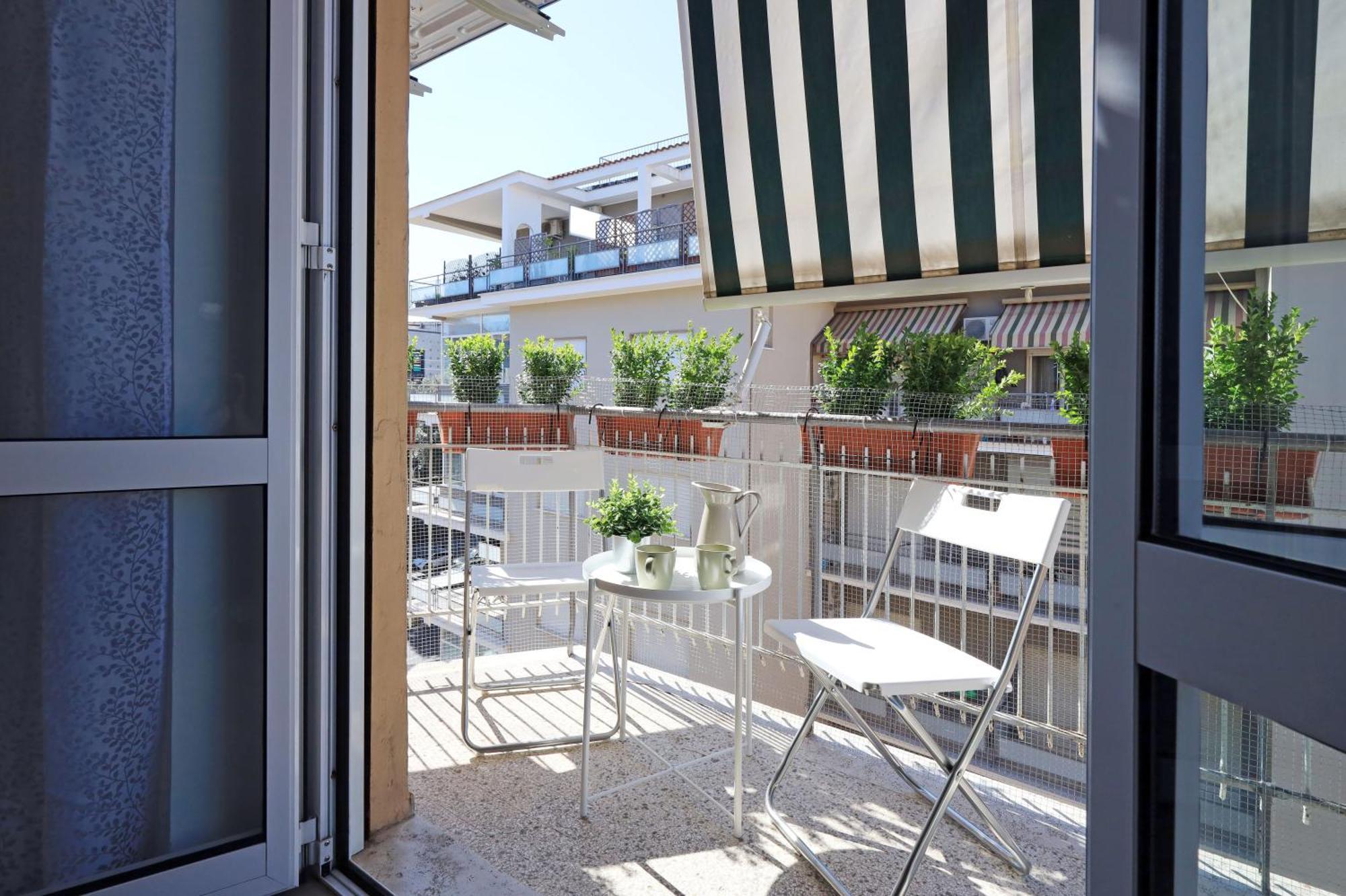 Basilica San Paolo Nuvola Eur Modern Apartment