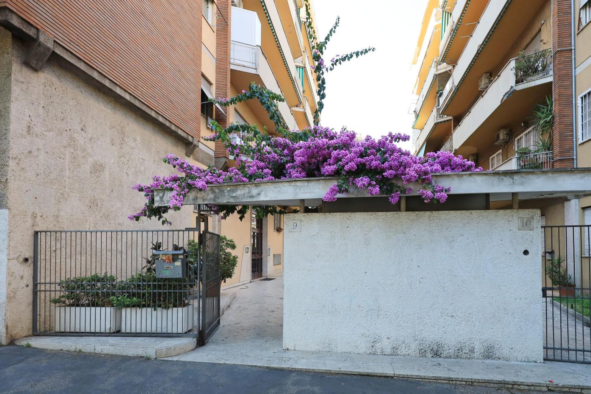 Apartment Basilica San Paolo Nuvola Eur Modern *