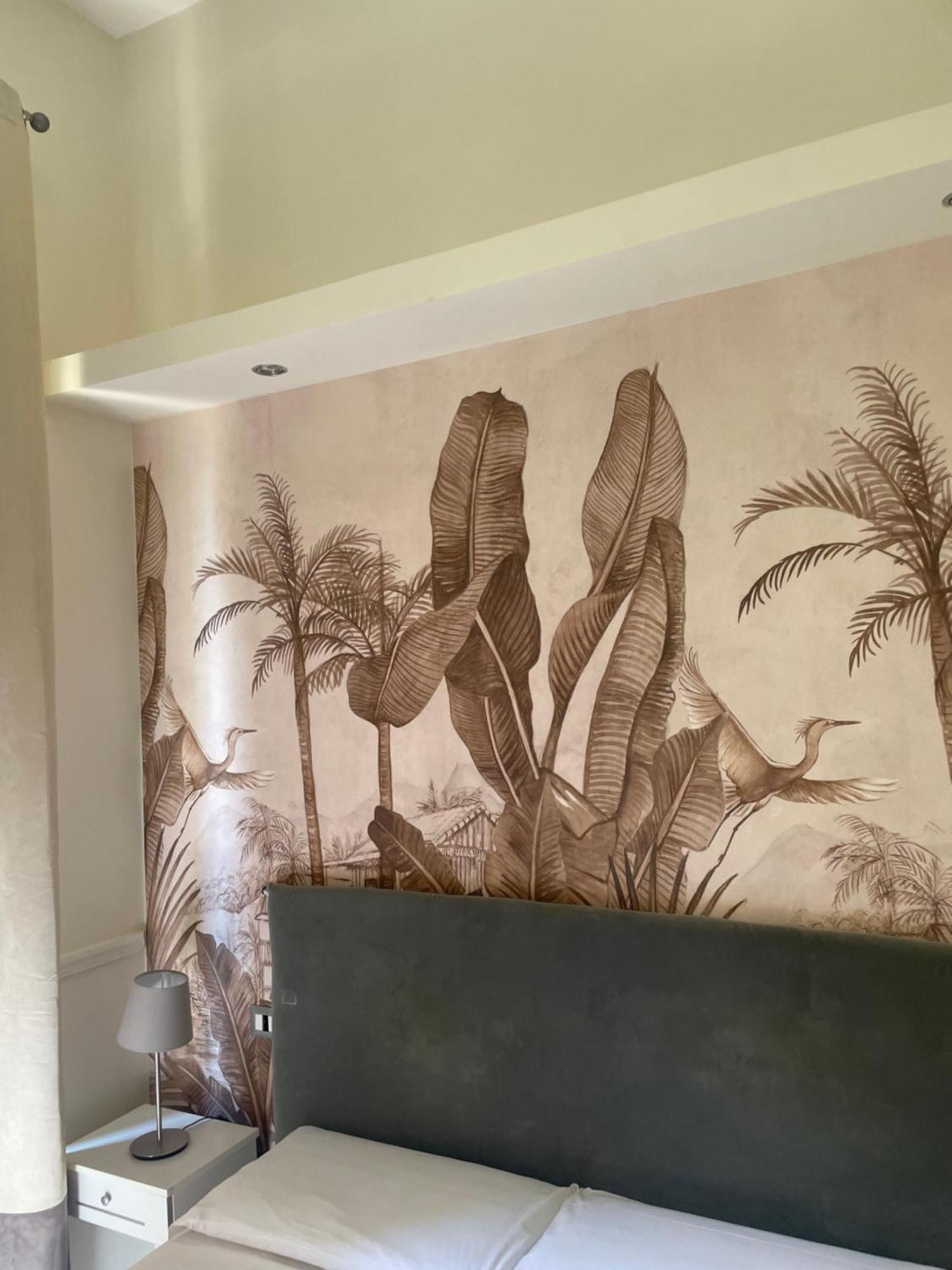 Arts & Guest house