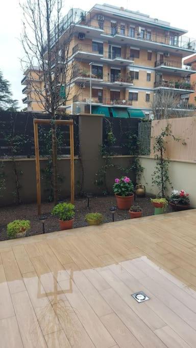 Monolocale Nuova Costruzione Con Giardino Apartment
