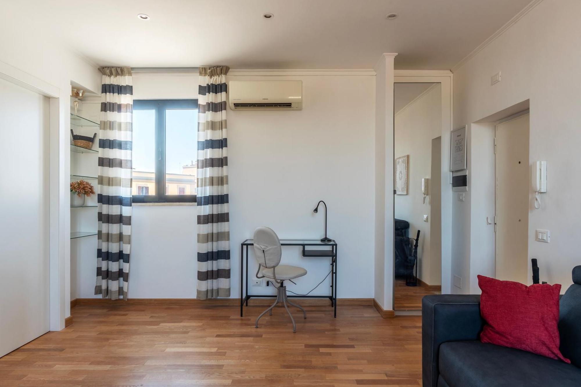Mm San Giovanni Apartment *