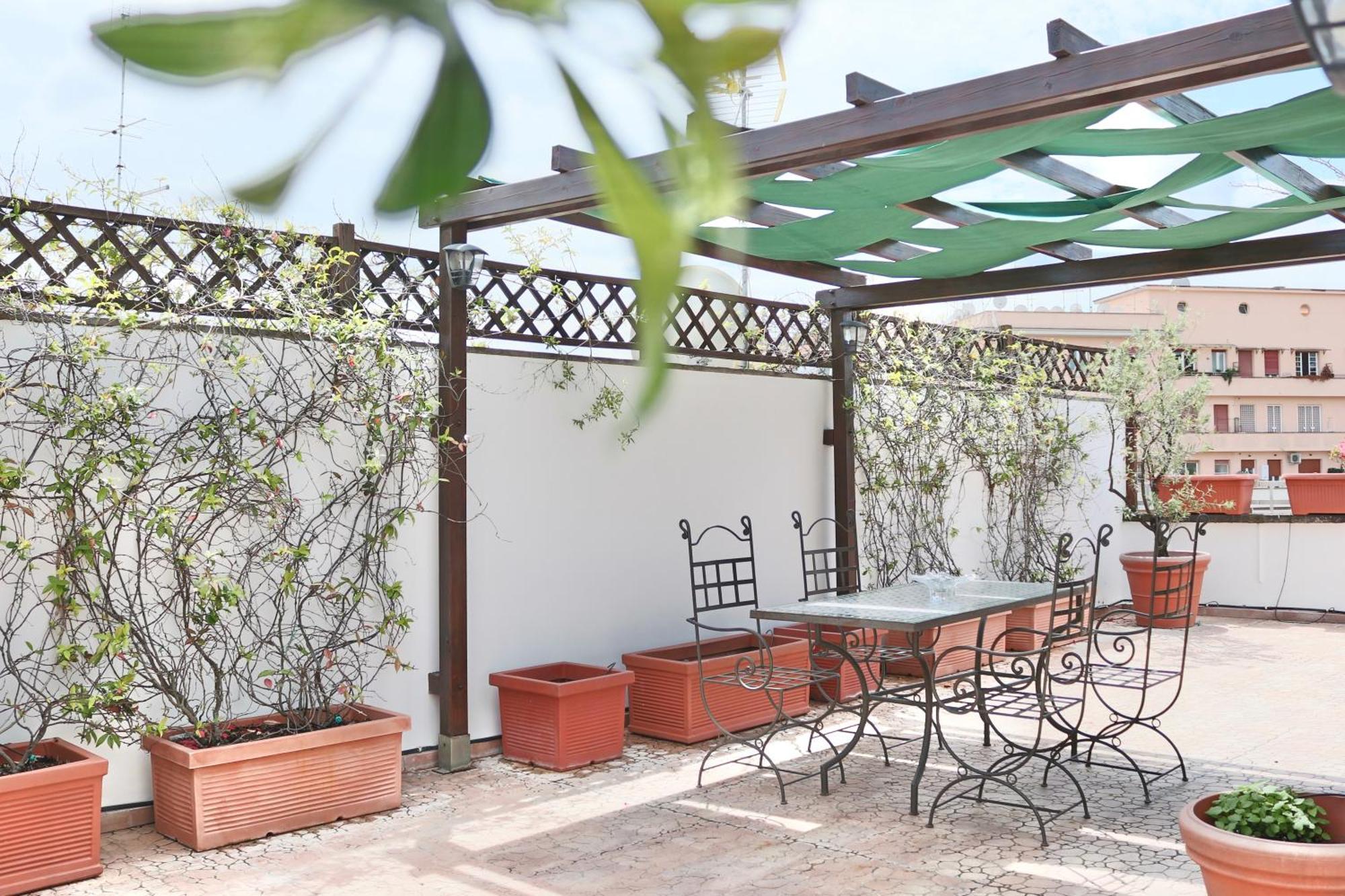 Apartment Penthouse In Centro A Rome