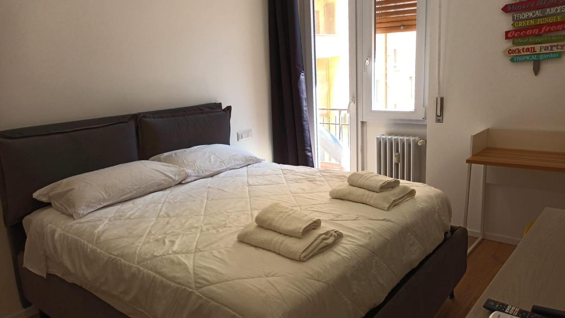 Appartamento Pm 34 Viale Imperatore Guest House - 50 Mt From Metro San Paolo