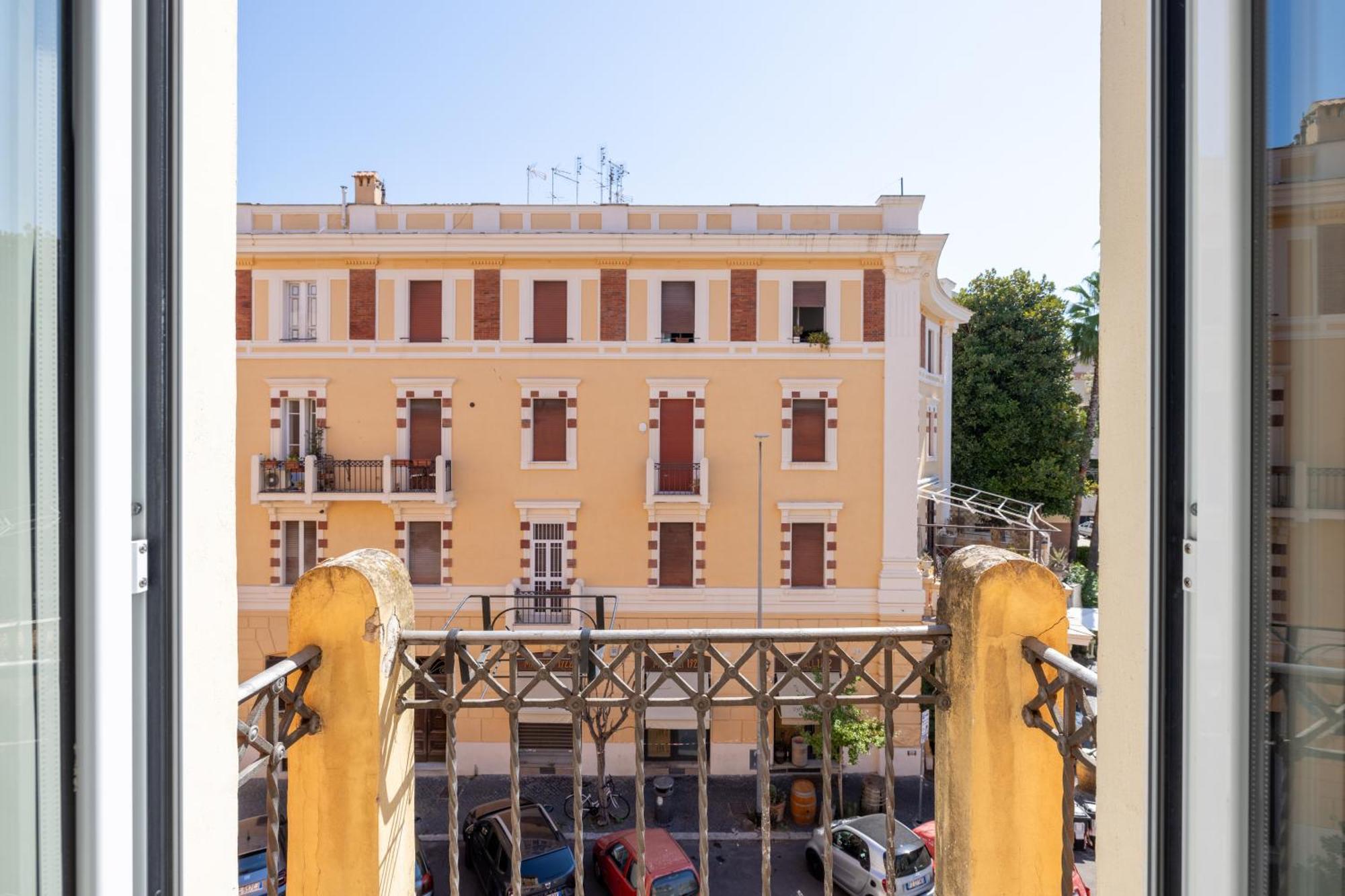 Piazza Caprera - Family Apartment