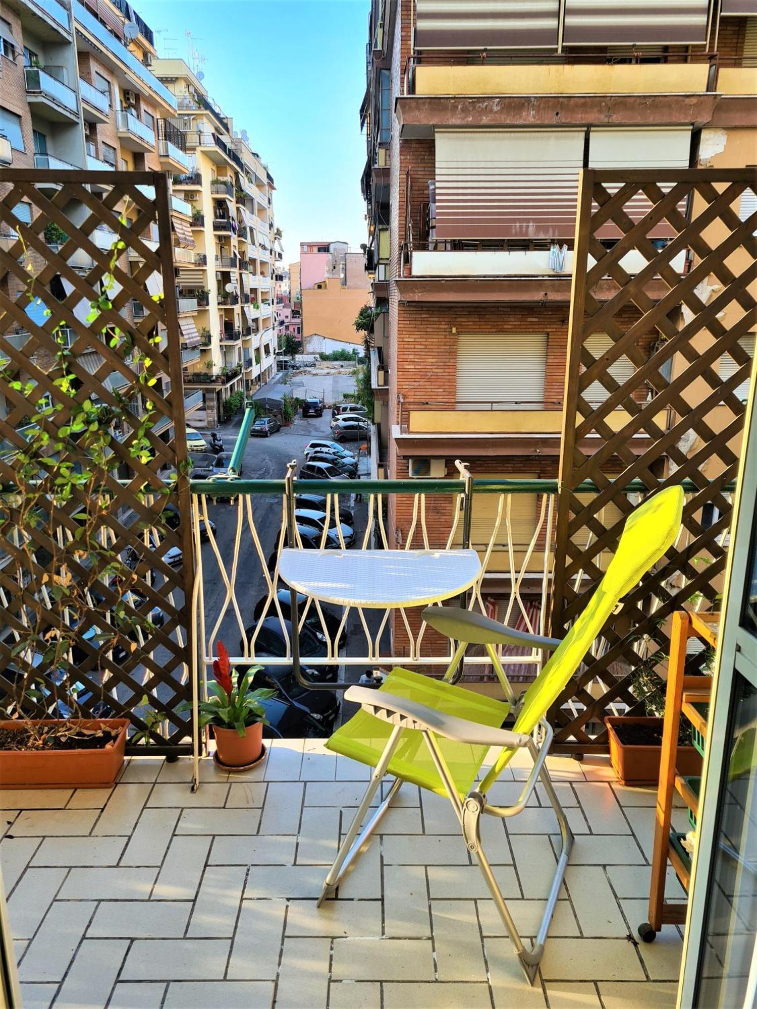 Homestay Private Room In Shared Flat *