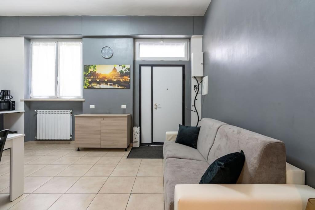 Apartment Ad Un Passo Dalla Metro Linea C Paradise In *