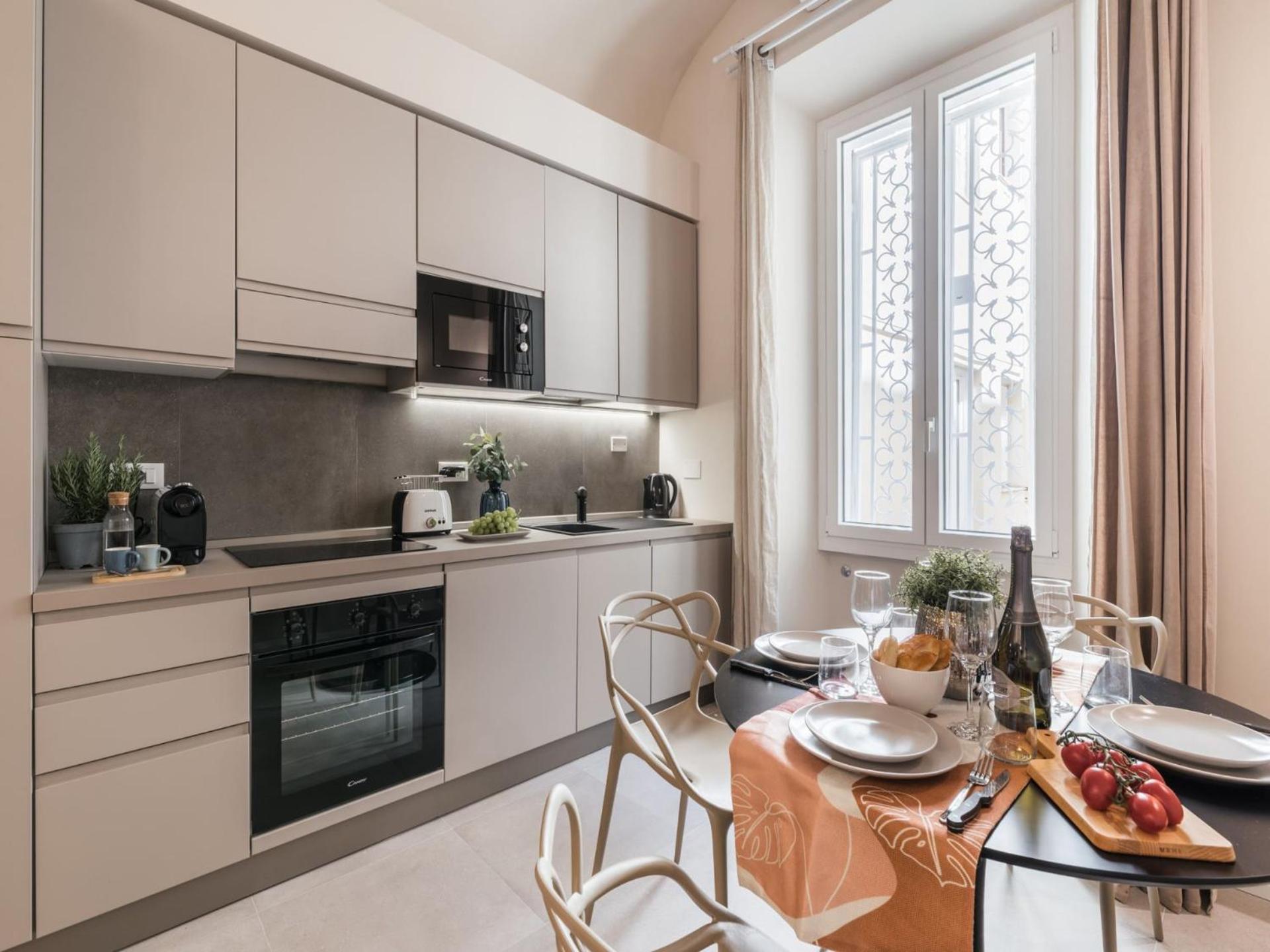 Apartment The Rent - Modern Two-bedroom In Esquilino Area Rome