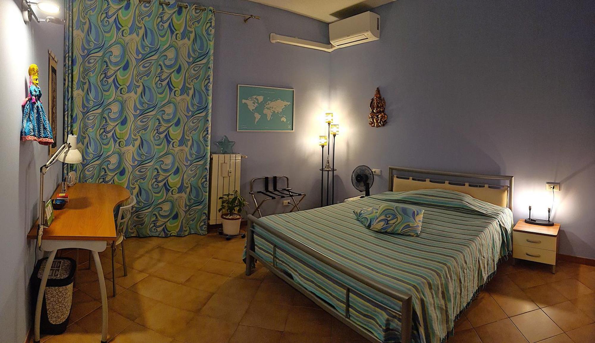 Semi-central Homestay