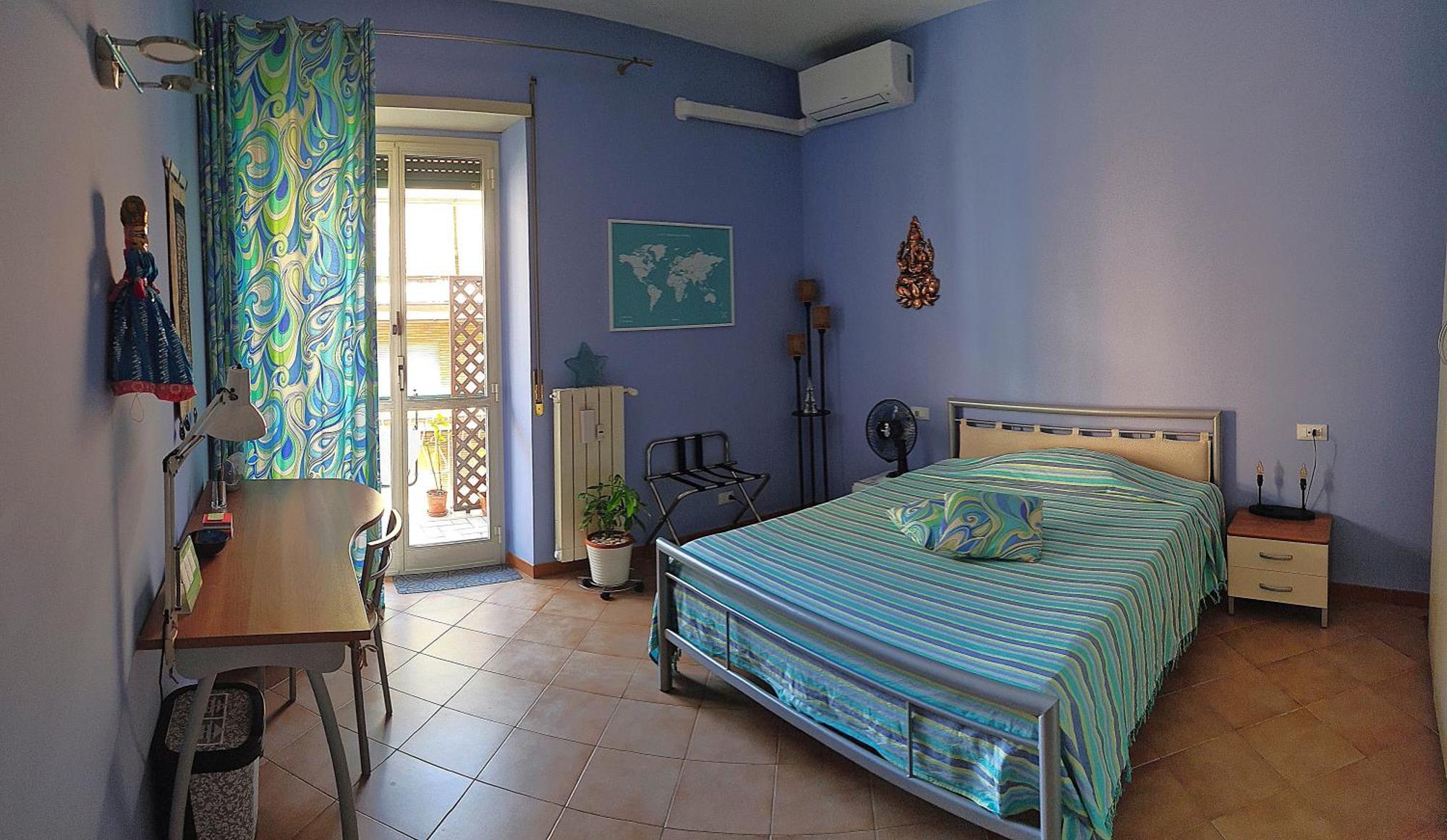 Semi-central Homestay