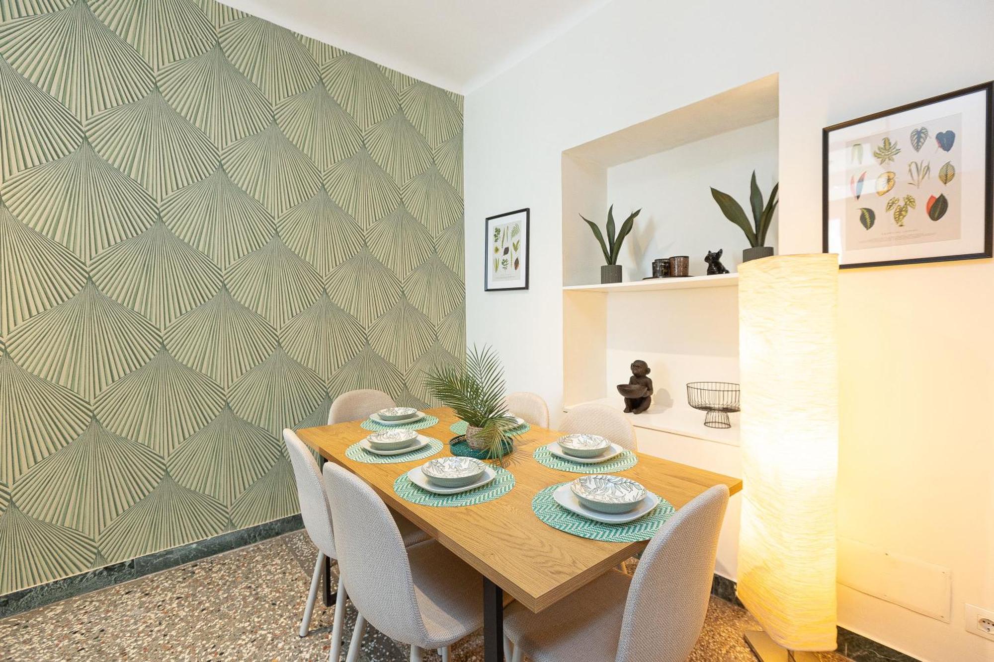 Apartment Vatican Flower *