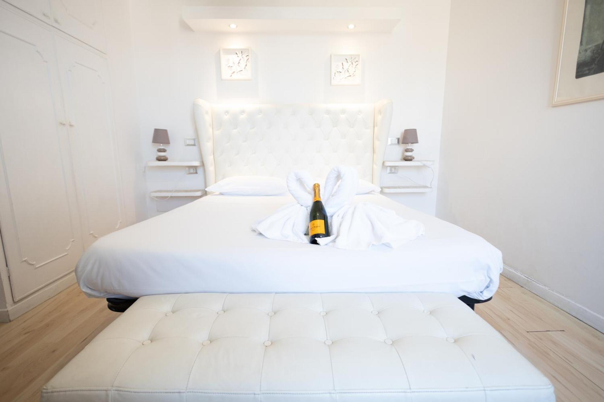 Romerooms Cola Di Rienzo Bed & Breakfast Rome