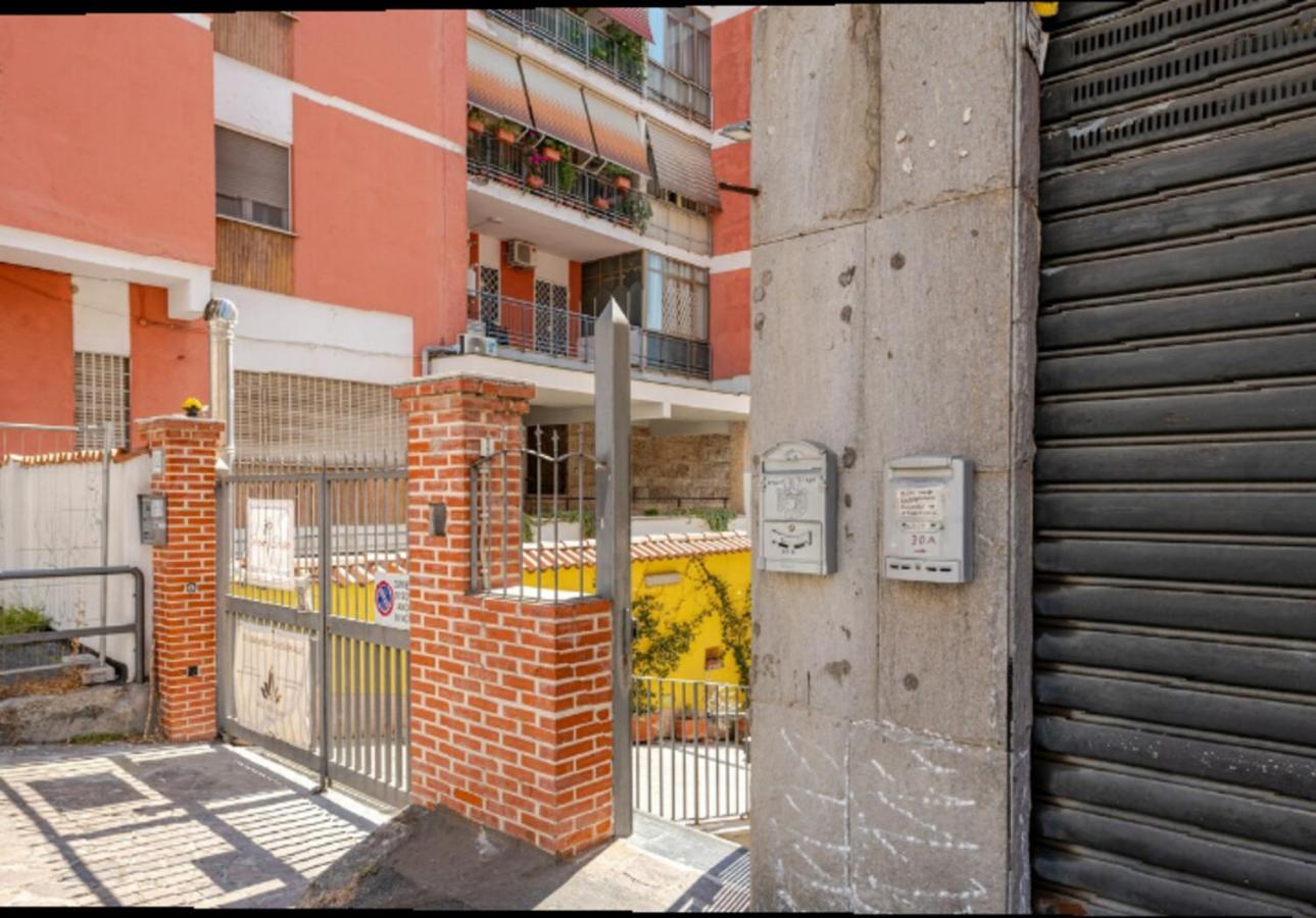 Secret Casa Bovari Metro B1 Conca D'oro Appartamento