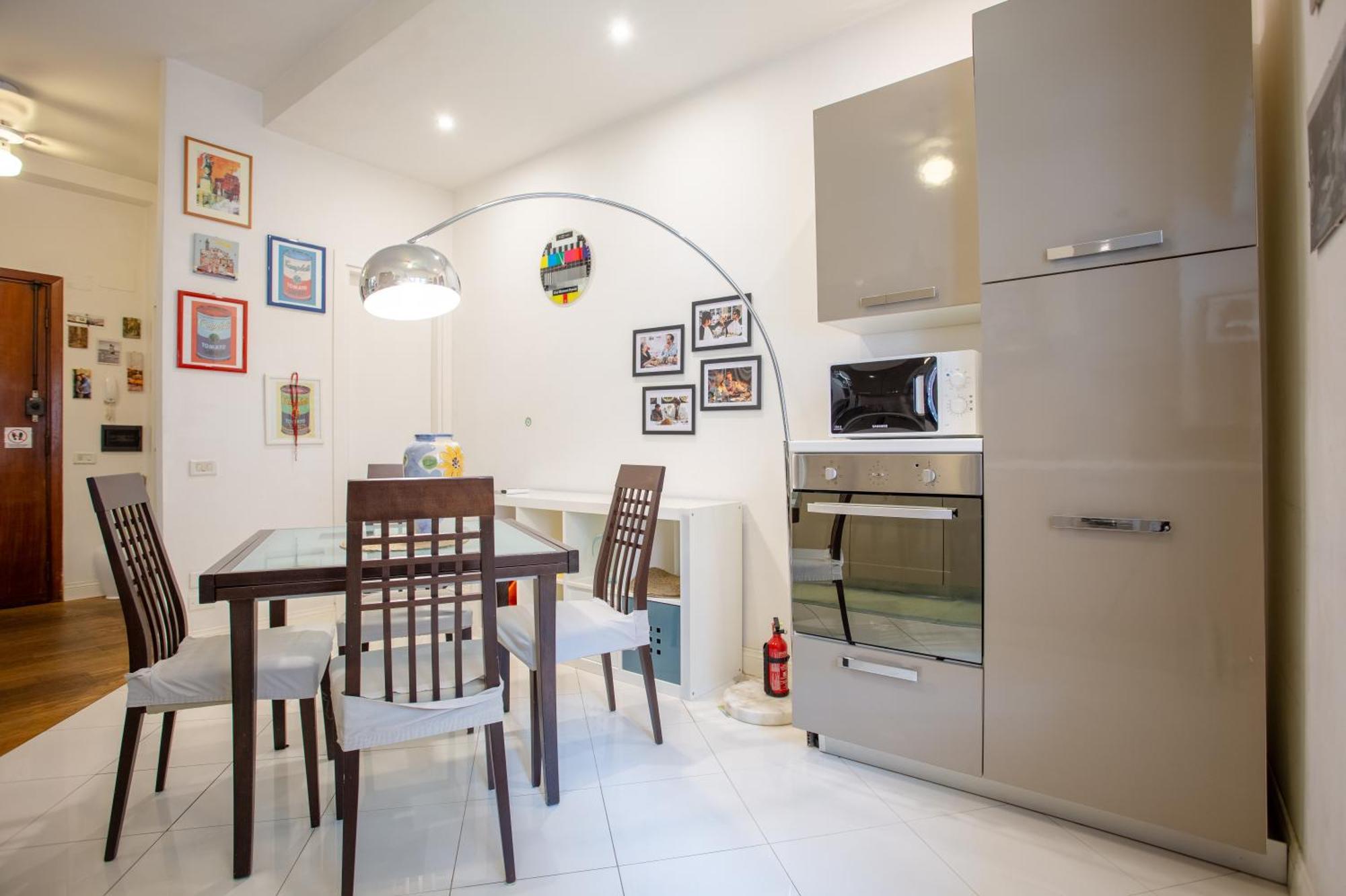 Comfortable In A Strategic Position Apartment